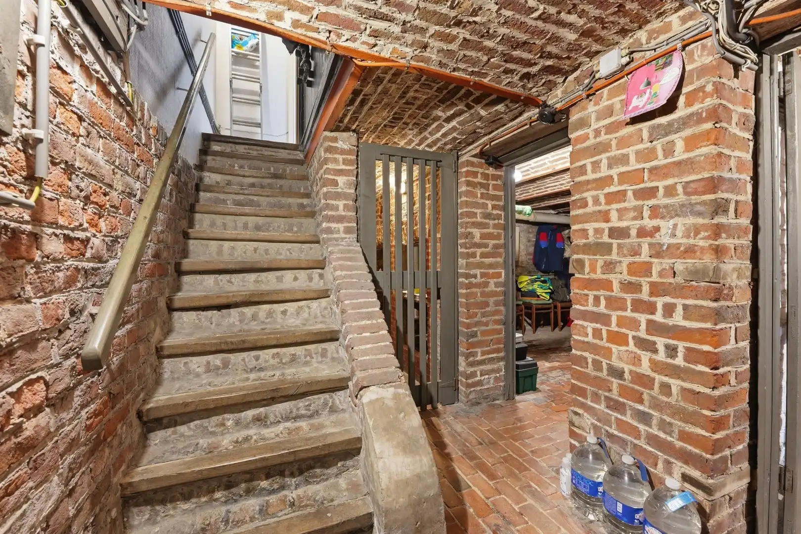 AUTHENTIEK HERENHUIS MET PRAKTIJKRUIMTE, TUIN EN GARAGE MET STALLEN IN HARTJE BORGLOON foto 25