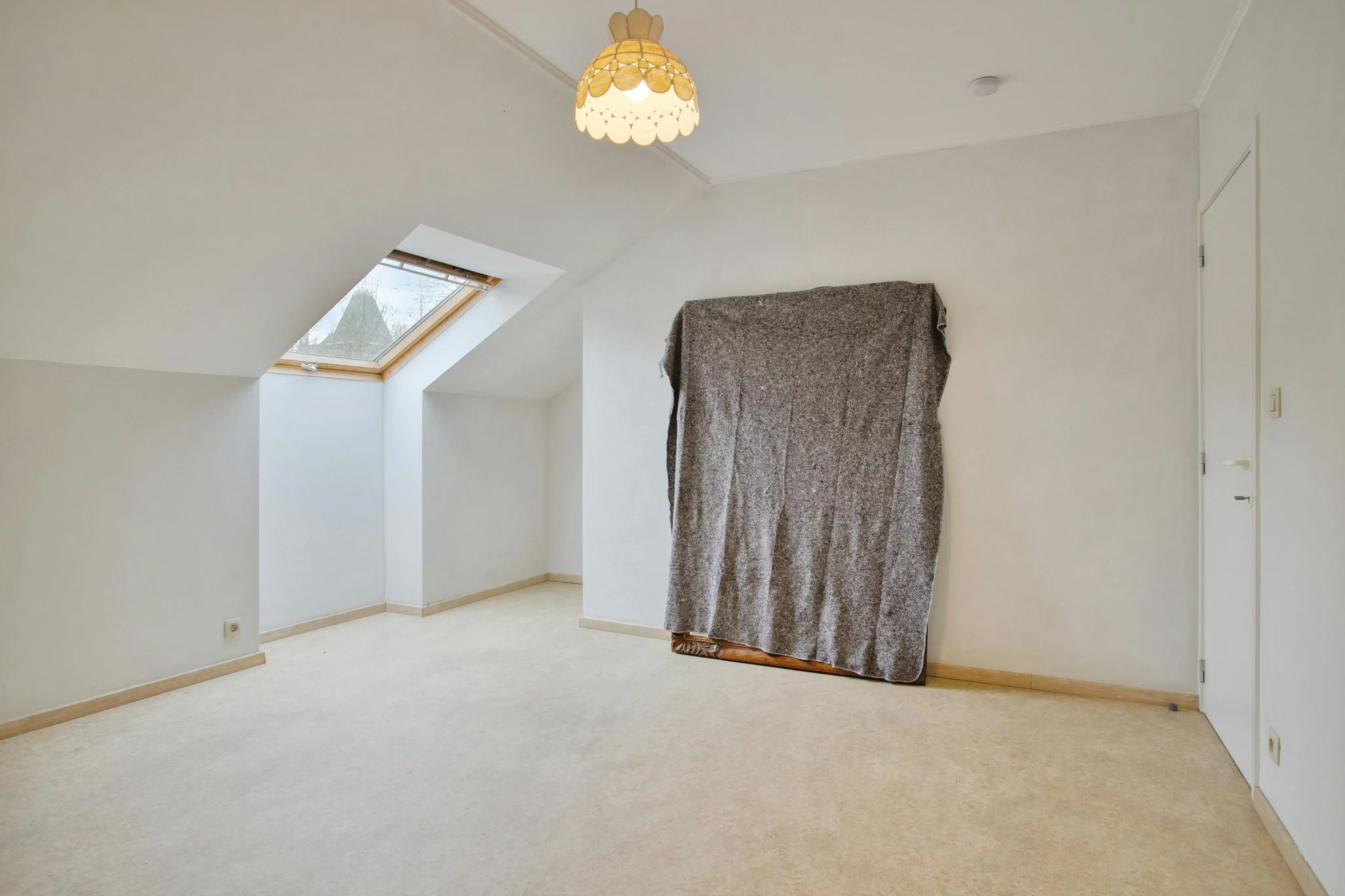 Gezellig huis te koop op een centrale ligging in Izegem. foto 15