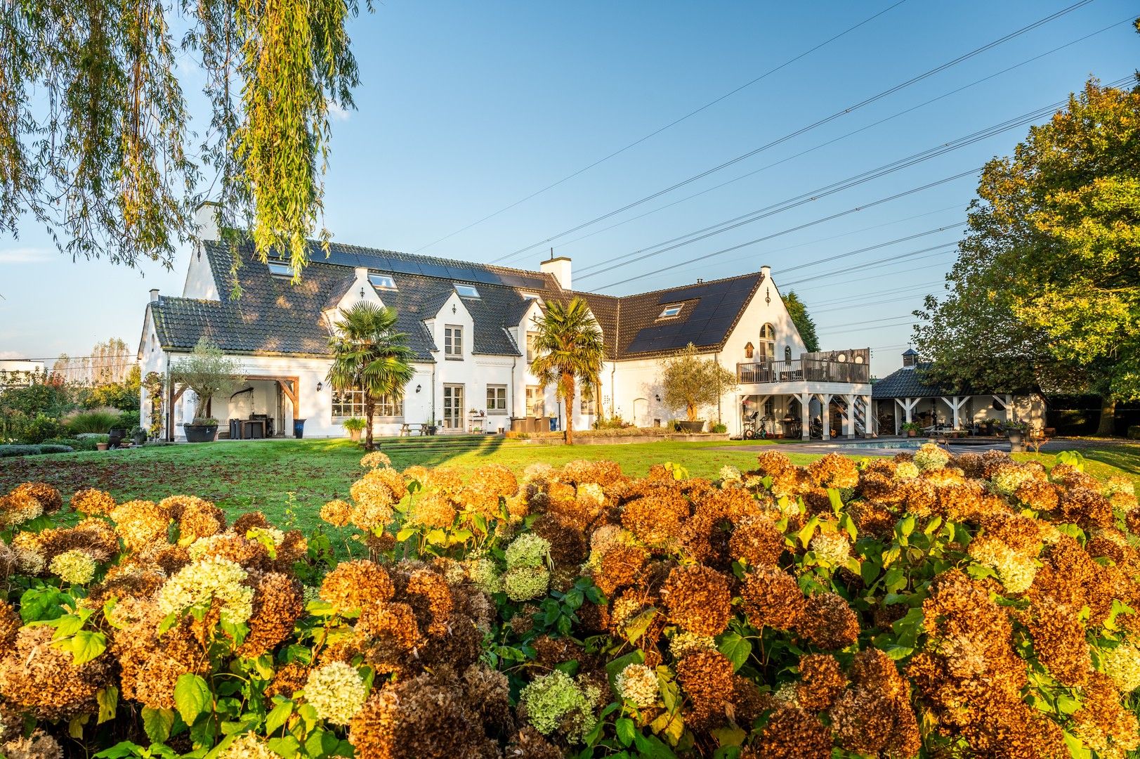 Charmante villa in landelijke stijl met zwembad en riante tuin. foto 53