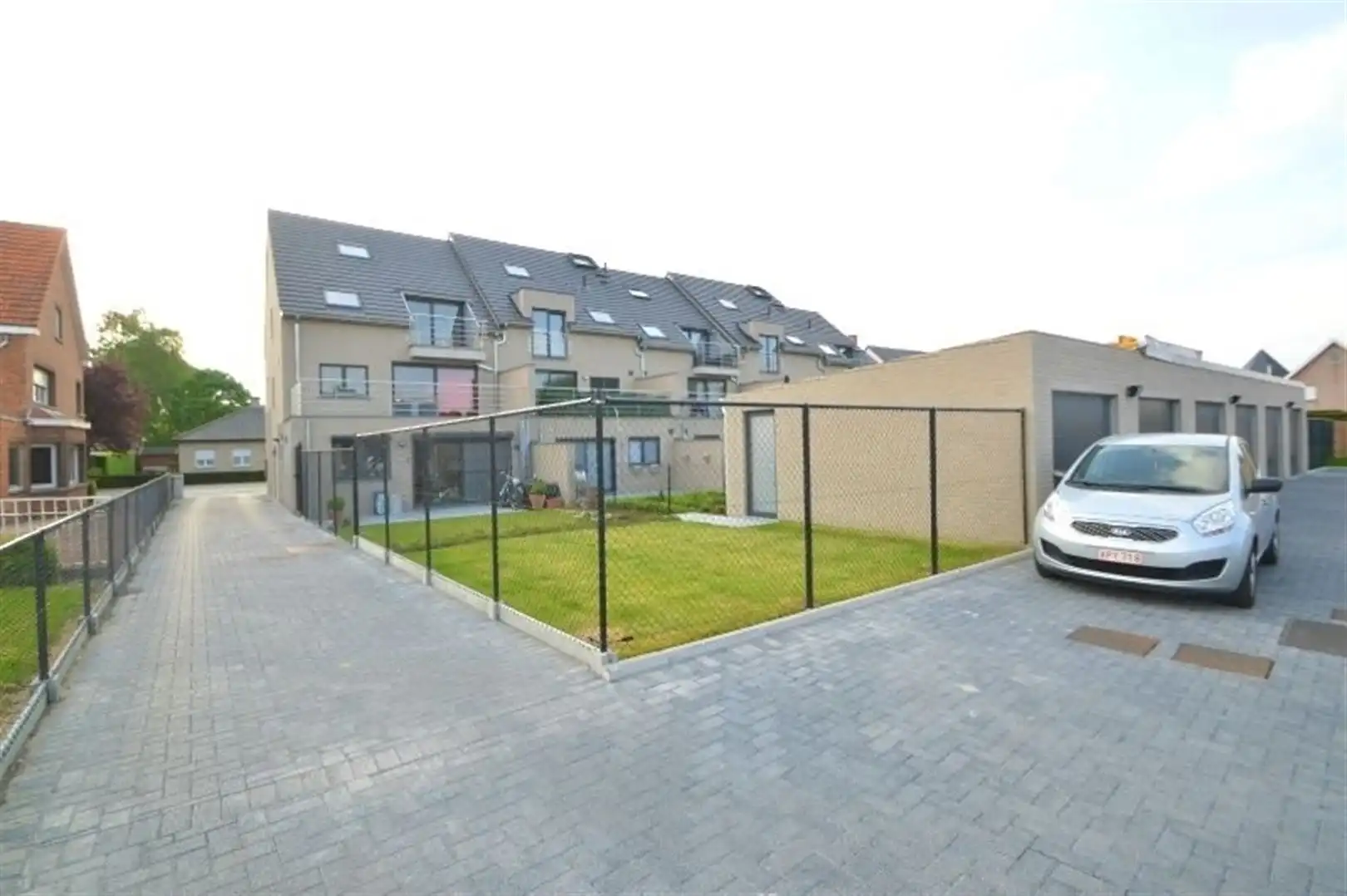 Prachtig Duplex appartement (106 m2) gelegen op het 2de verdiep te Dendermonde (Baasrode). foto 14