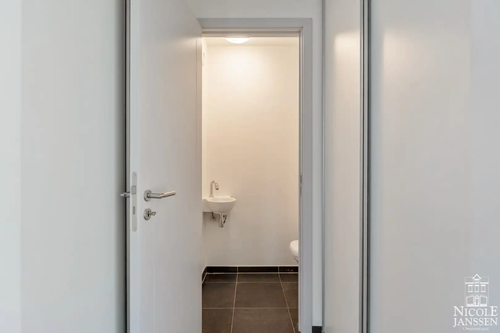 Luxe penthouse op de vierde verdieping met ruime terrassen foto 19