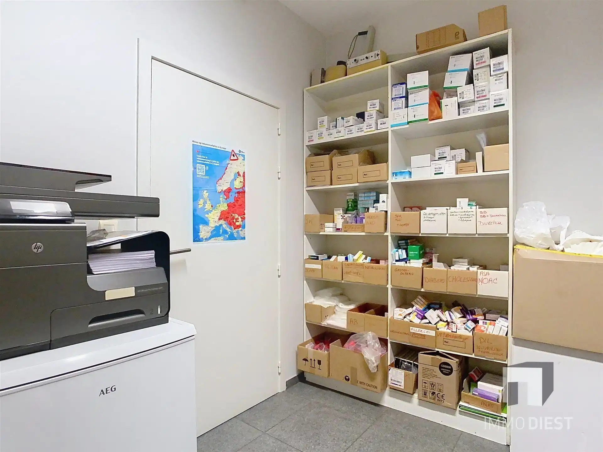 Opgedeeld handelspand in het centrum van Tessenderlo foto 13