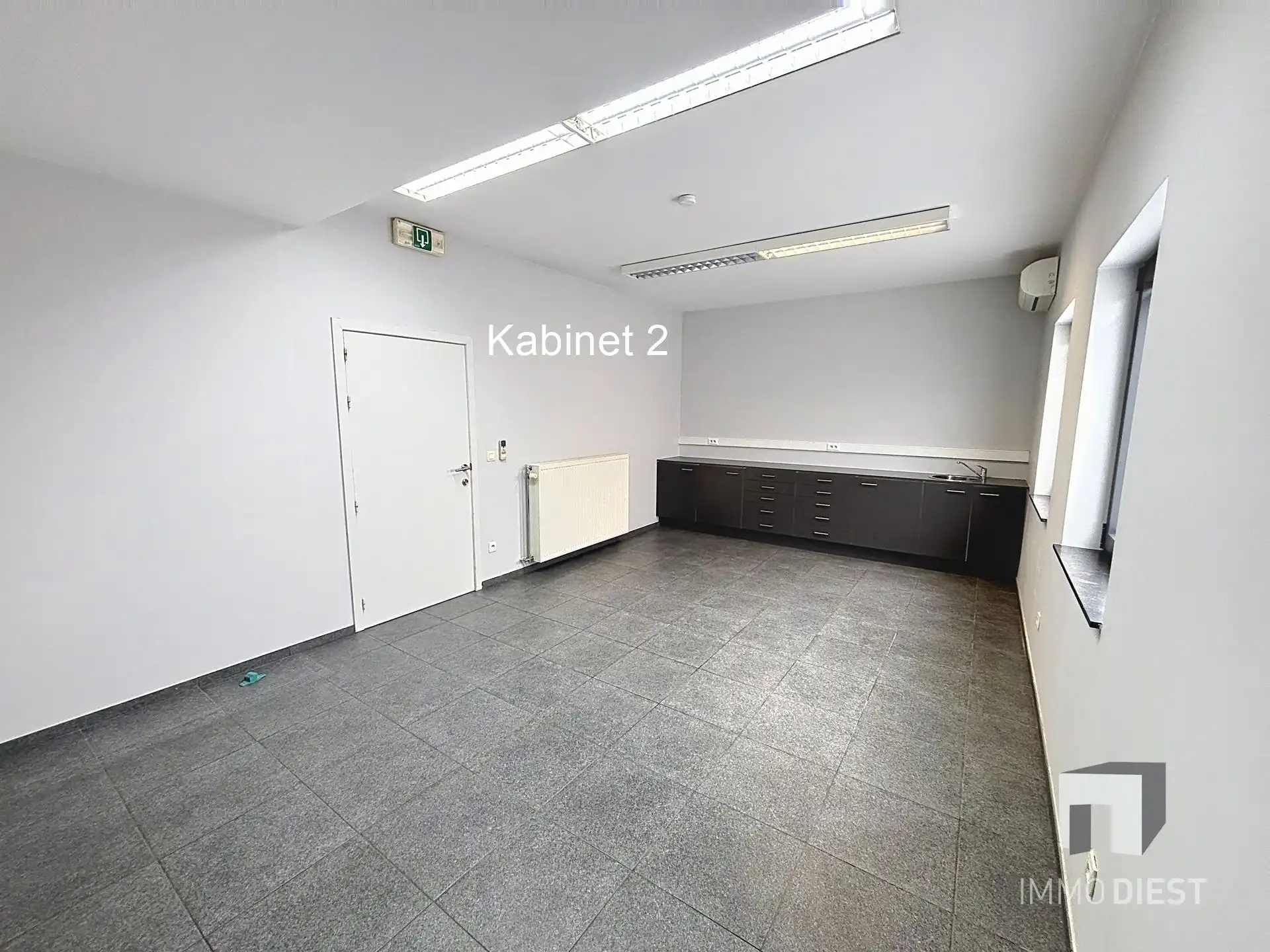Handelspand 224m2  in het centrum van Tessenderlo foto 13