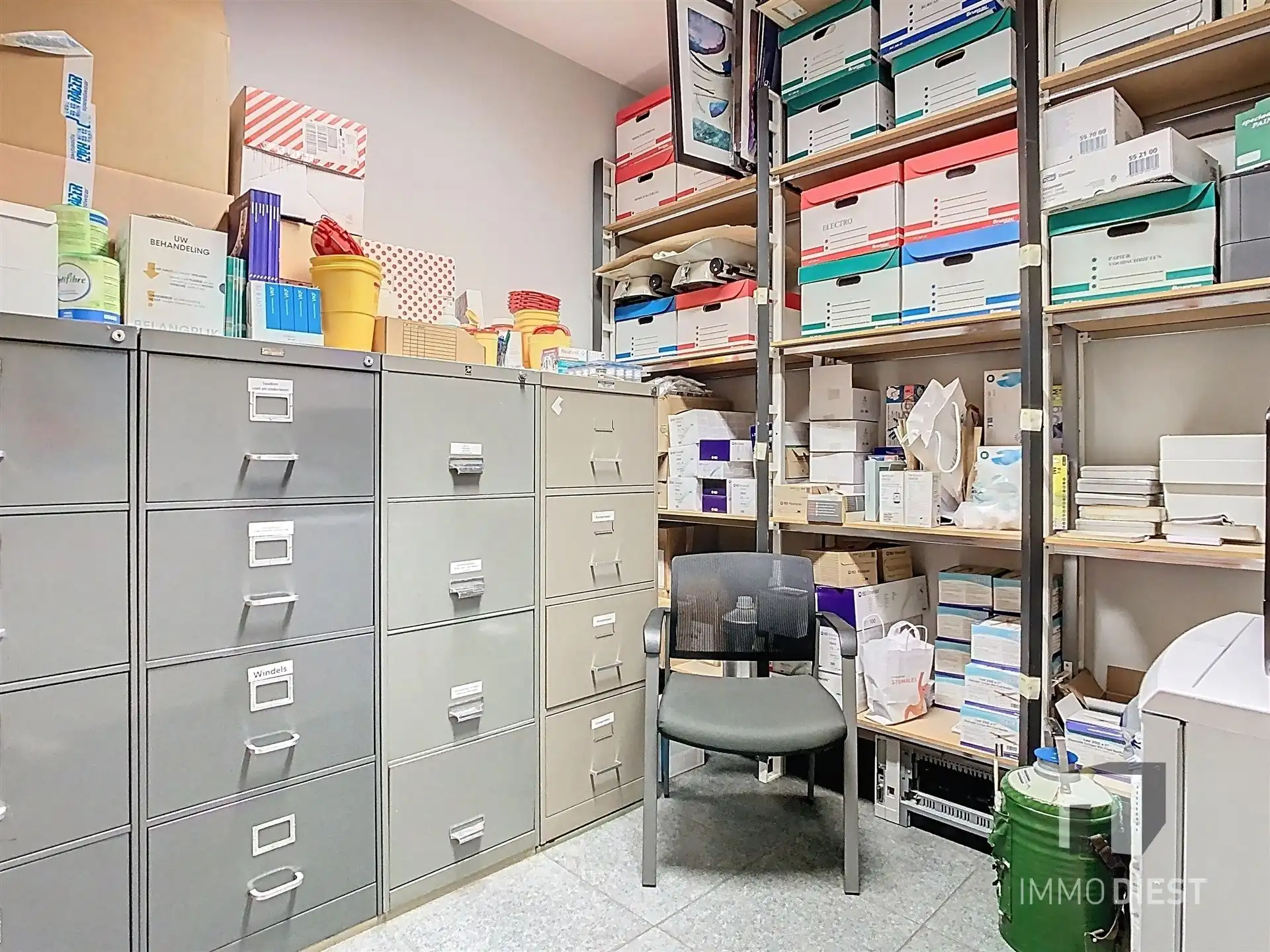 Opgedeeld handelspand in het centrum van Tessenderlo foto 13