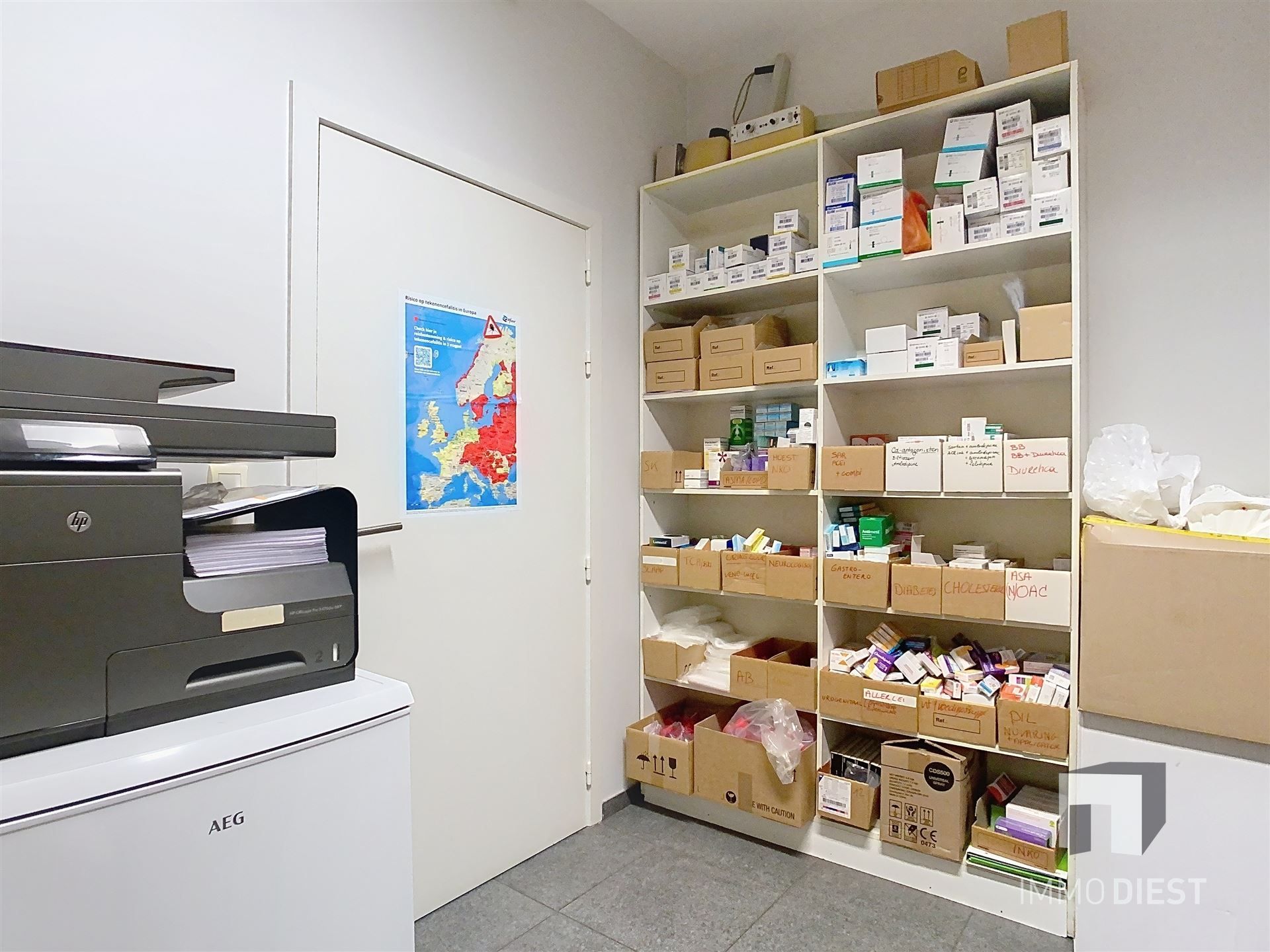 Opgedeeld handelspand in het centrum van Tessenderlo foto 13