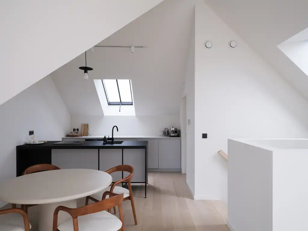 Duplexappartement met twee terrassen naar ontwerp van Marie-Josée Van Hee. foto 3