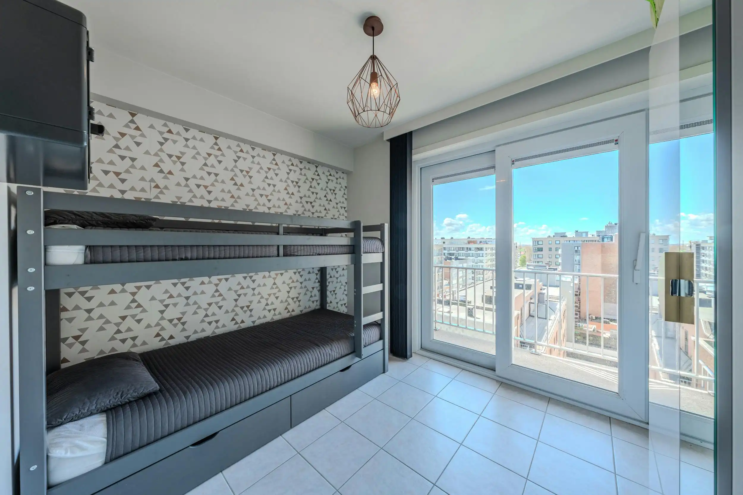 Prachtig appartement met 2 slaapkamers en zijdelings zeezicht !  foto 8