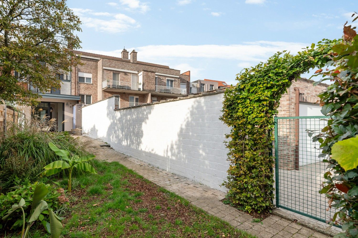 Prachtig herenhuis met 4 slaapkamers en tuin in Wijnegem! foto 19
