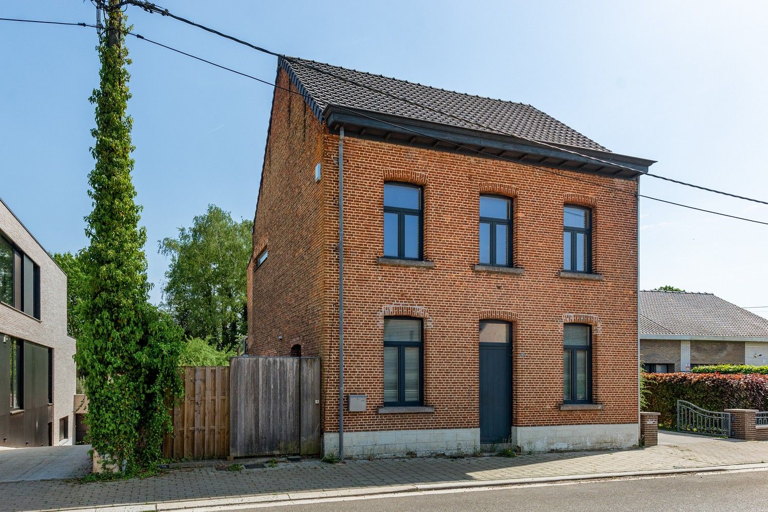 Vrijstaande en gemoderniseerde woning foto 19