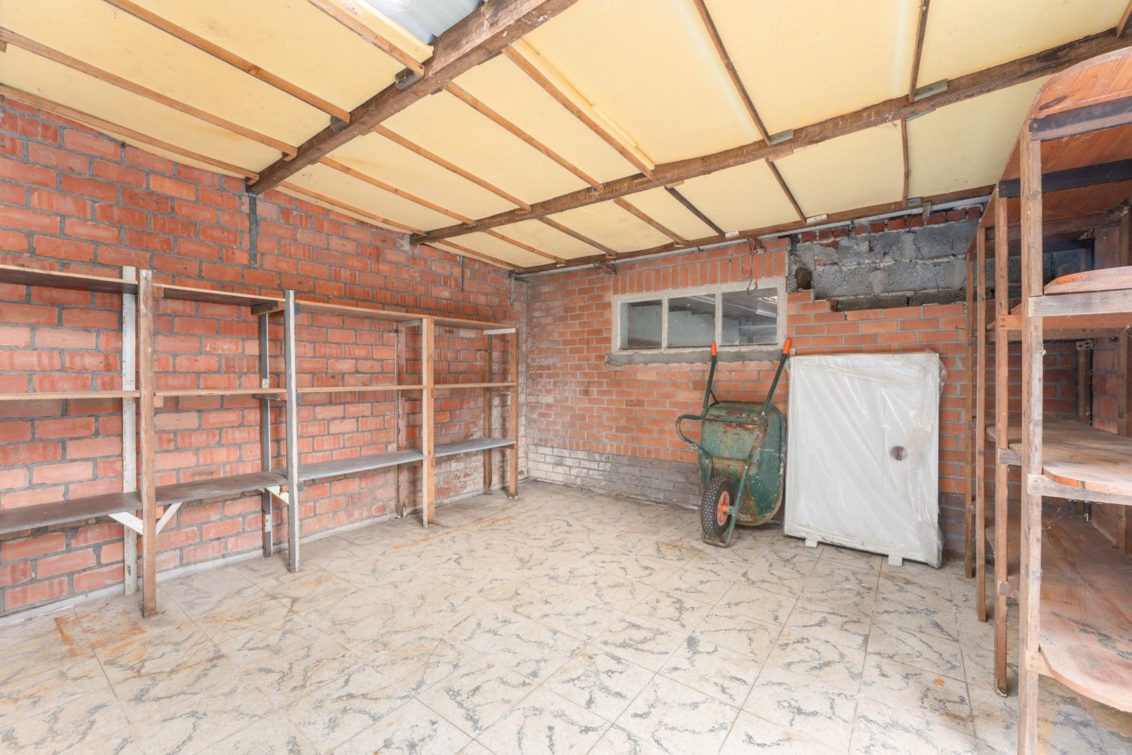 Lichtrijke en stevig gebouwde halfopen woning op een perceel van 794 m² foto 18