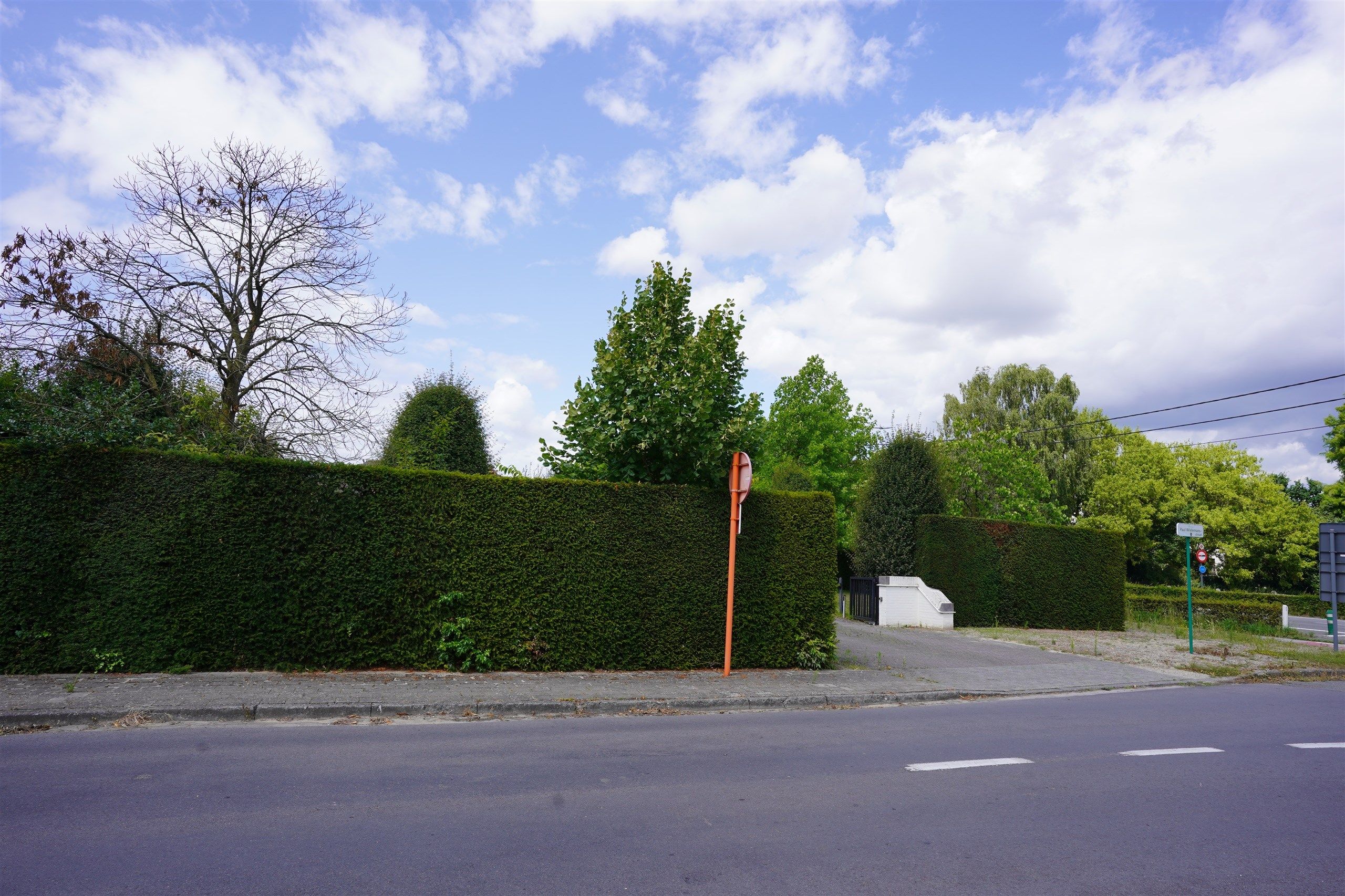 Zeldzame kans: bouwgrond op hoekperceel (885 m²) foto 4