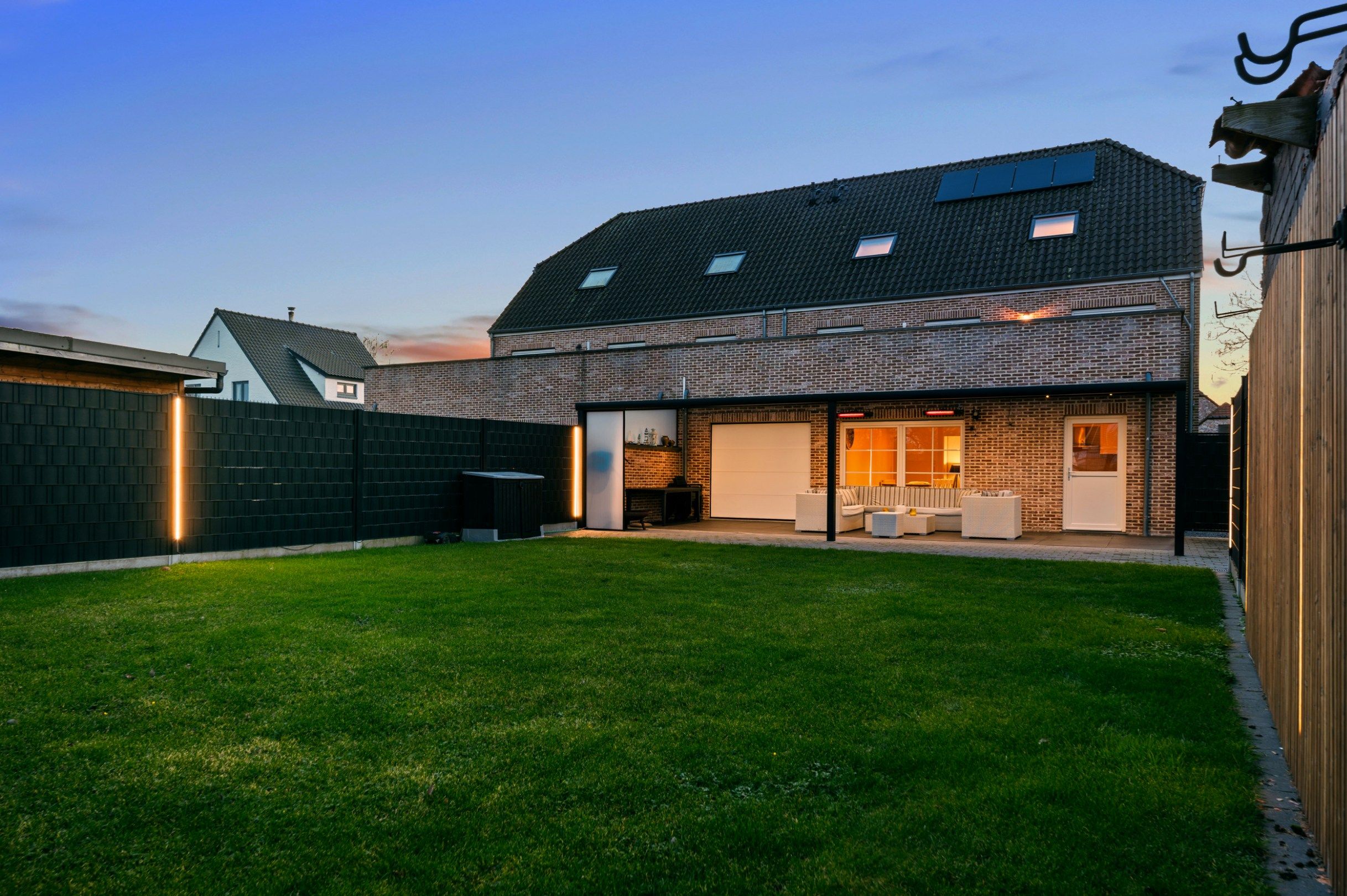 Rustig gelegen energiezuinige halfopen woning met 6 slaapkamers foto 27