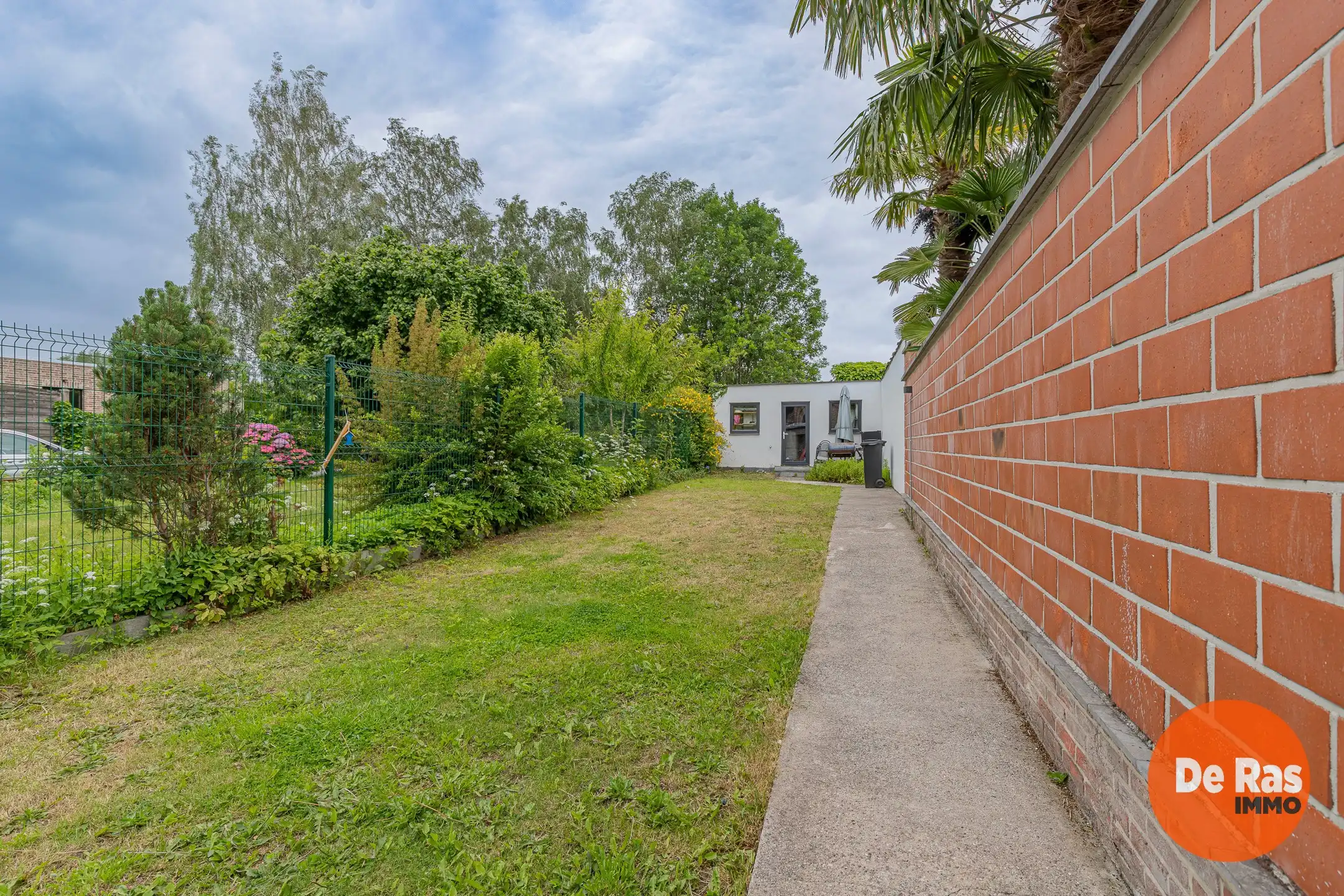 NIEUWERKERKEN– Gerenoveerde woning met 3 slk's, tuin, garage foto 23