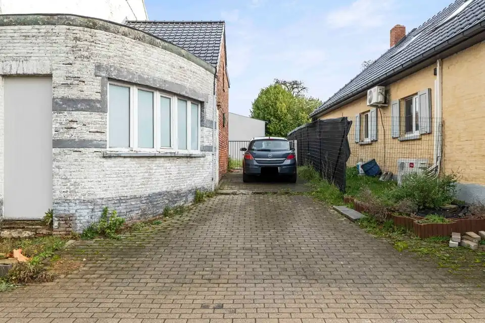 RUIME WONING MET VEEL POTENTIEEL IN BILZEN-HOESELT foto 33