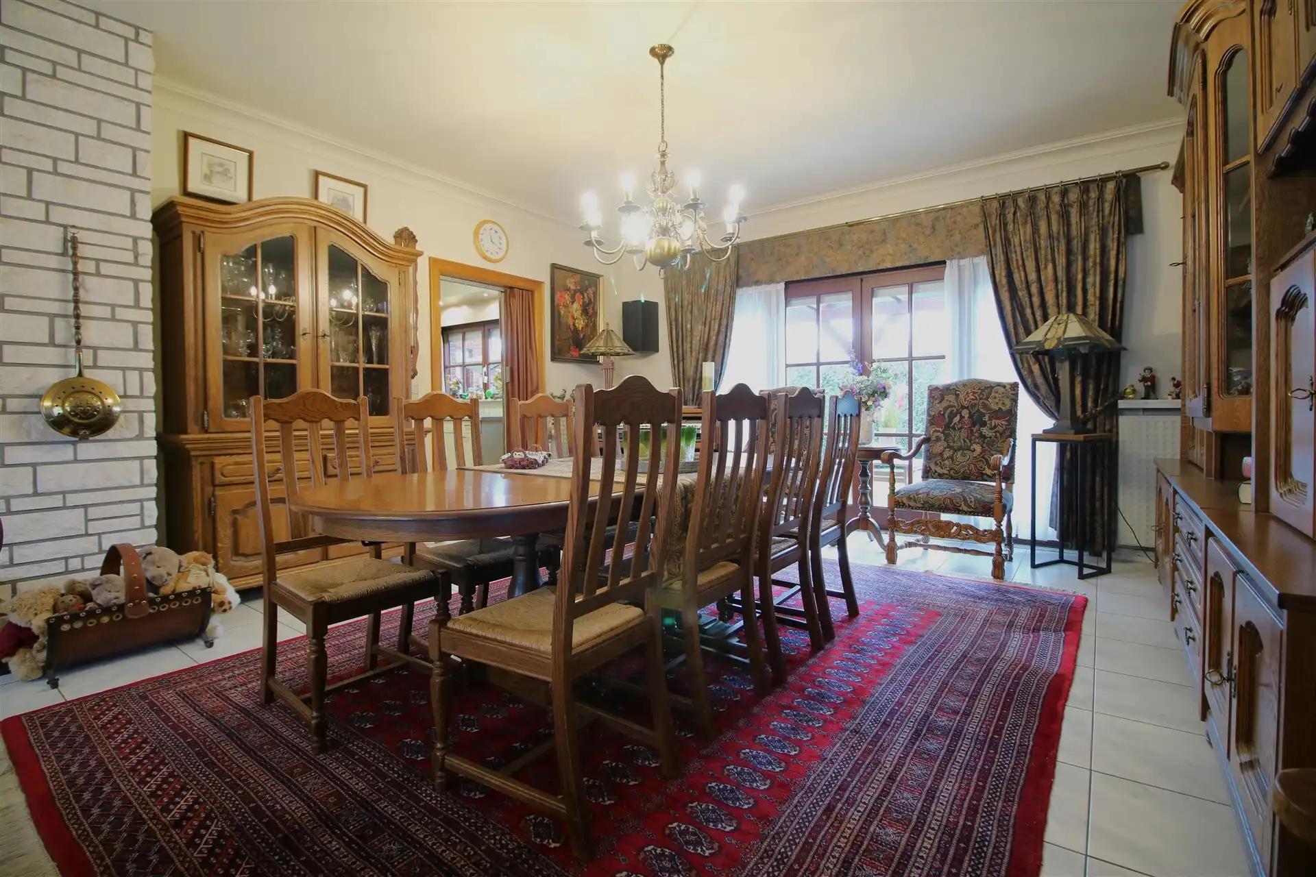 Ruime op te frissen woning in het centrum foto 5