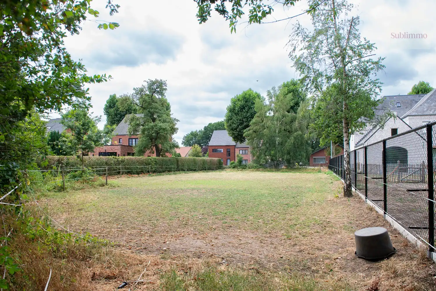 Prachtige bouwgrond voor open bebouwing van 1.032 m² in Meerhout. foto 2