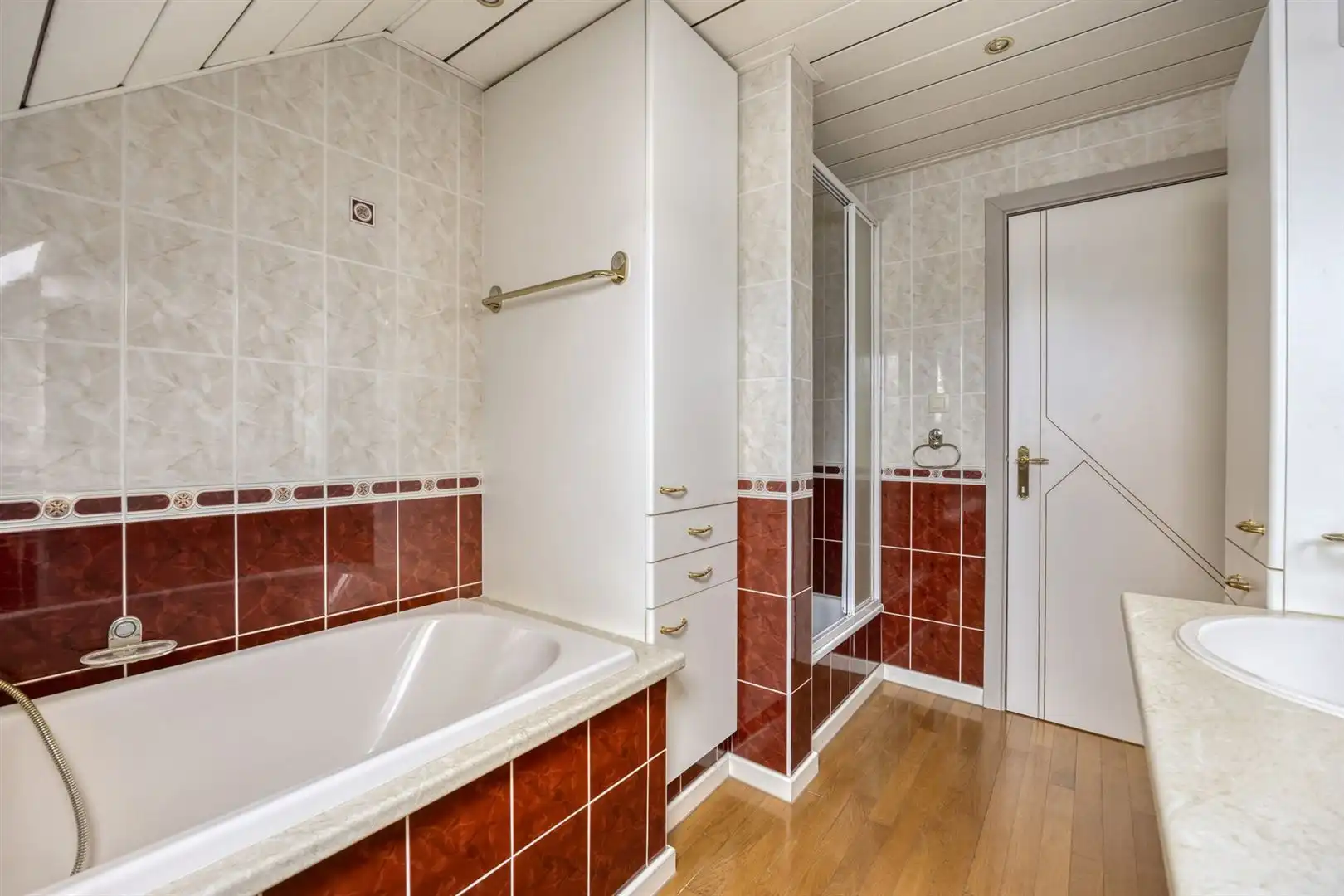 TE KOOP: Woning met handelsruimte en appartement in Eksel! foto 30