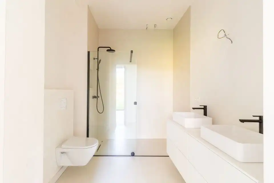 Hoogwaardig afgewerkt gelijkvloersappartement met tuin foto 9