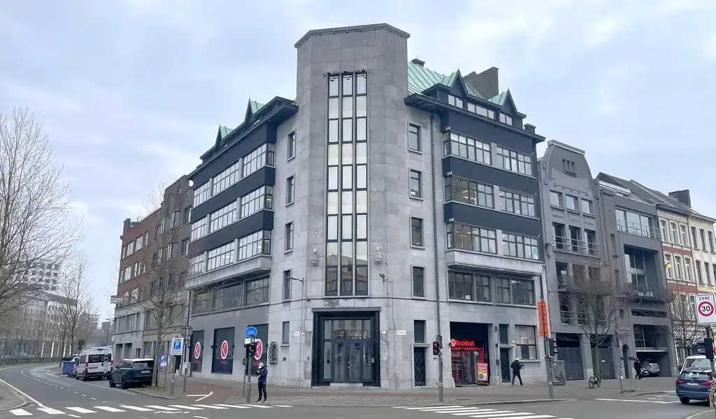 Instapklaar kantoor te huur vlakbij Eilandje in Antwerpen foto 17