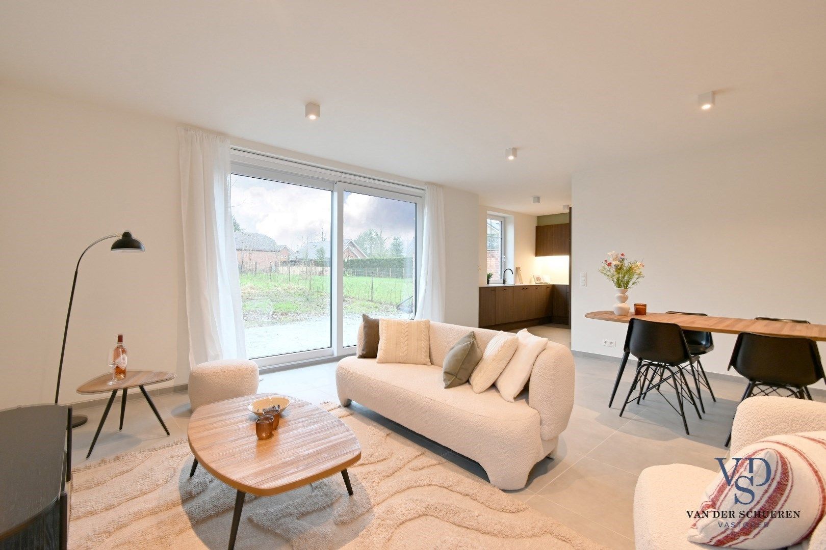 Uitzonderlijke BEN-woning nabij Tiegembos. foto 9