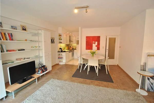 Gerenoveerd en gemeubeld appartement op 50m van de zee. foto 1