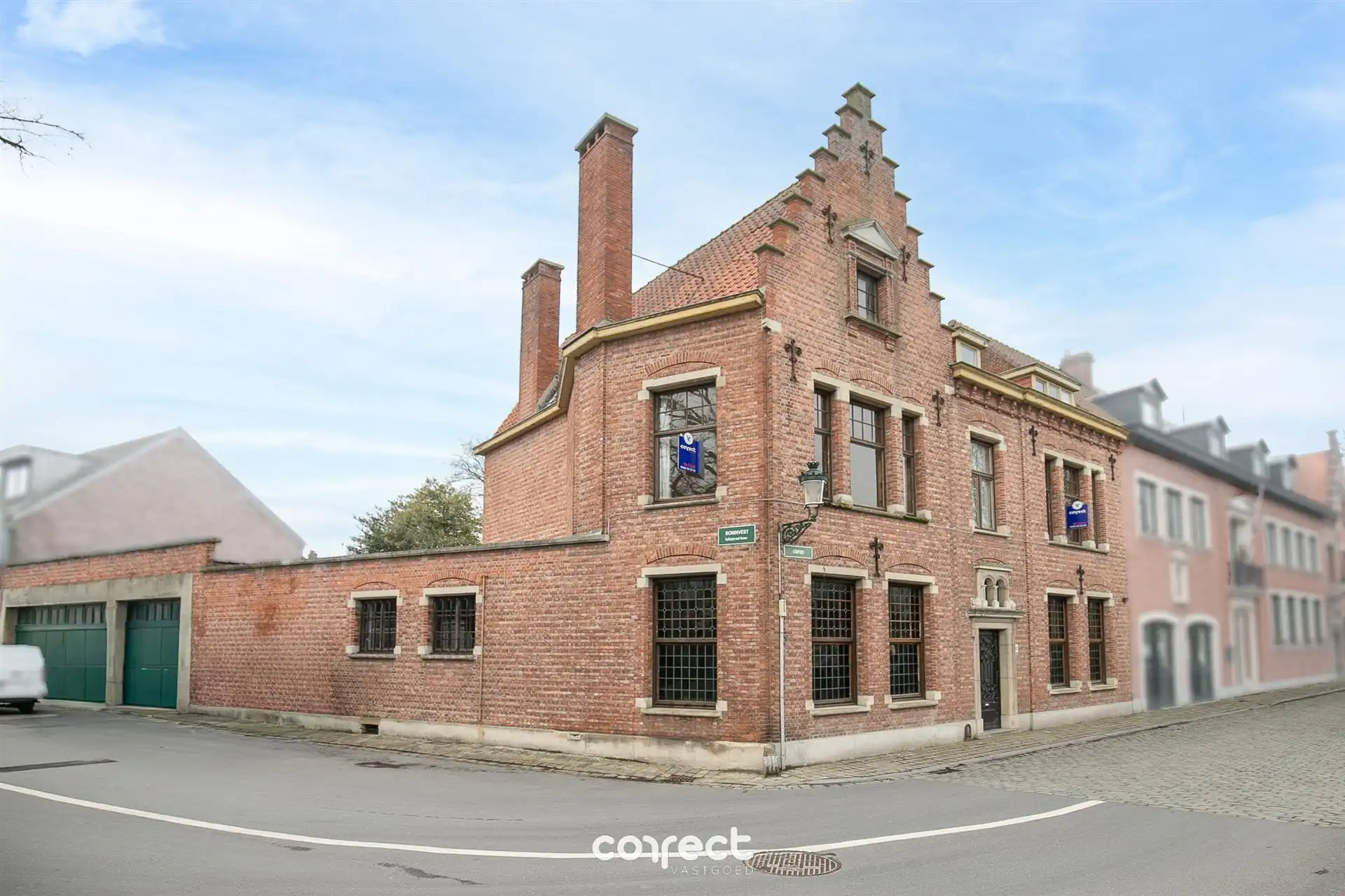 Huis foto {{pictureIndex}}