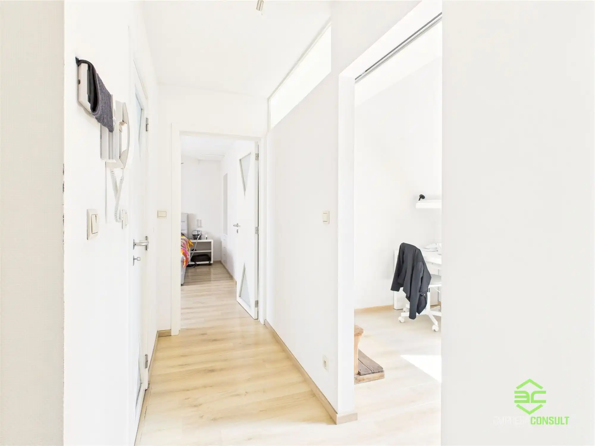 Instapklare gezinswoning met 3 slpk in Linkhout! foto 13