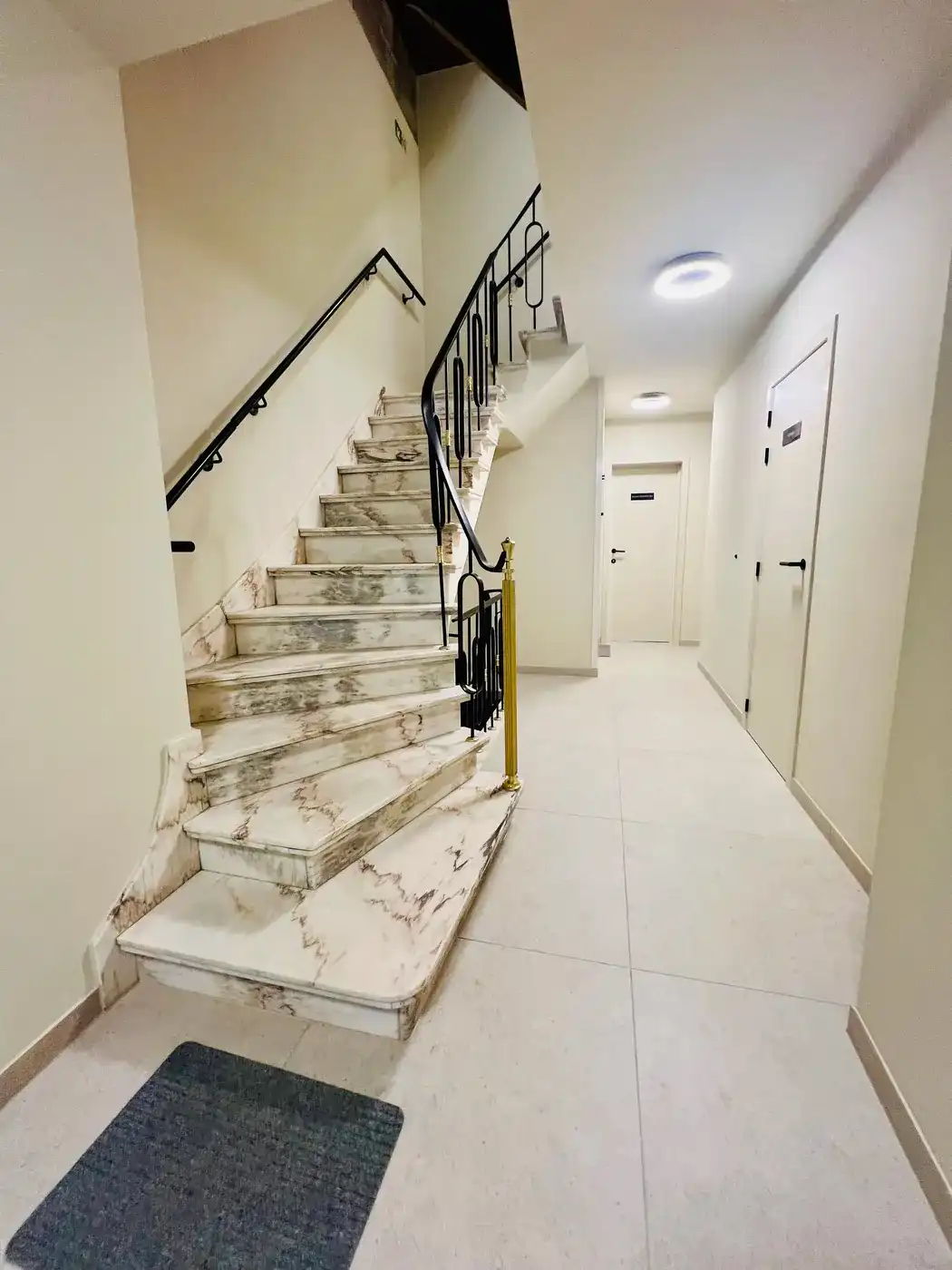 Exclusief villa-appartement met hoogstaande afwerking op toplocatie foto 20