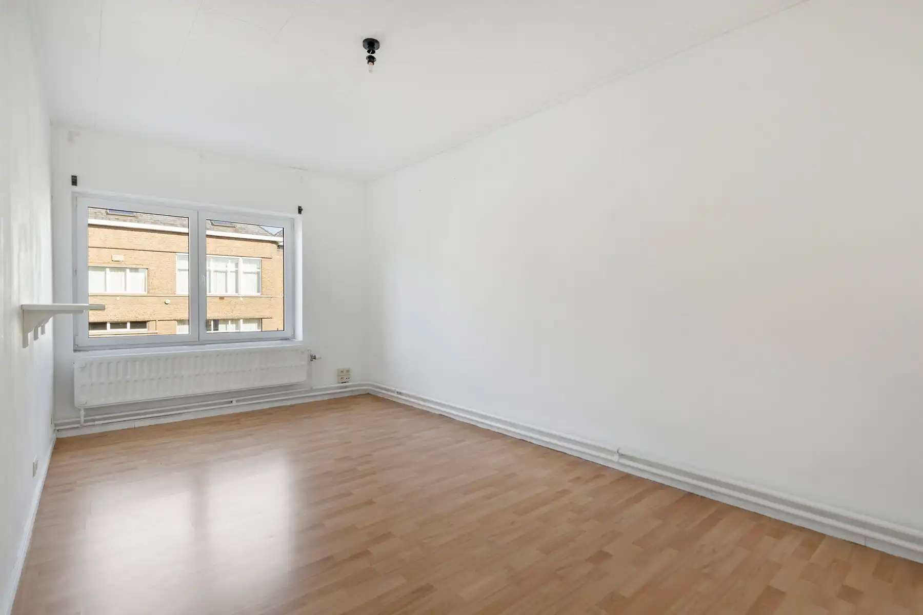 Ruim appartement nabij centrum Merchtem foto 13