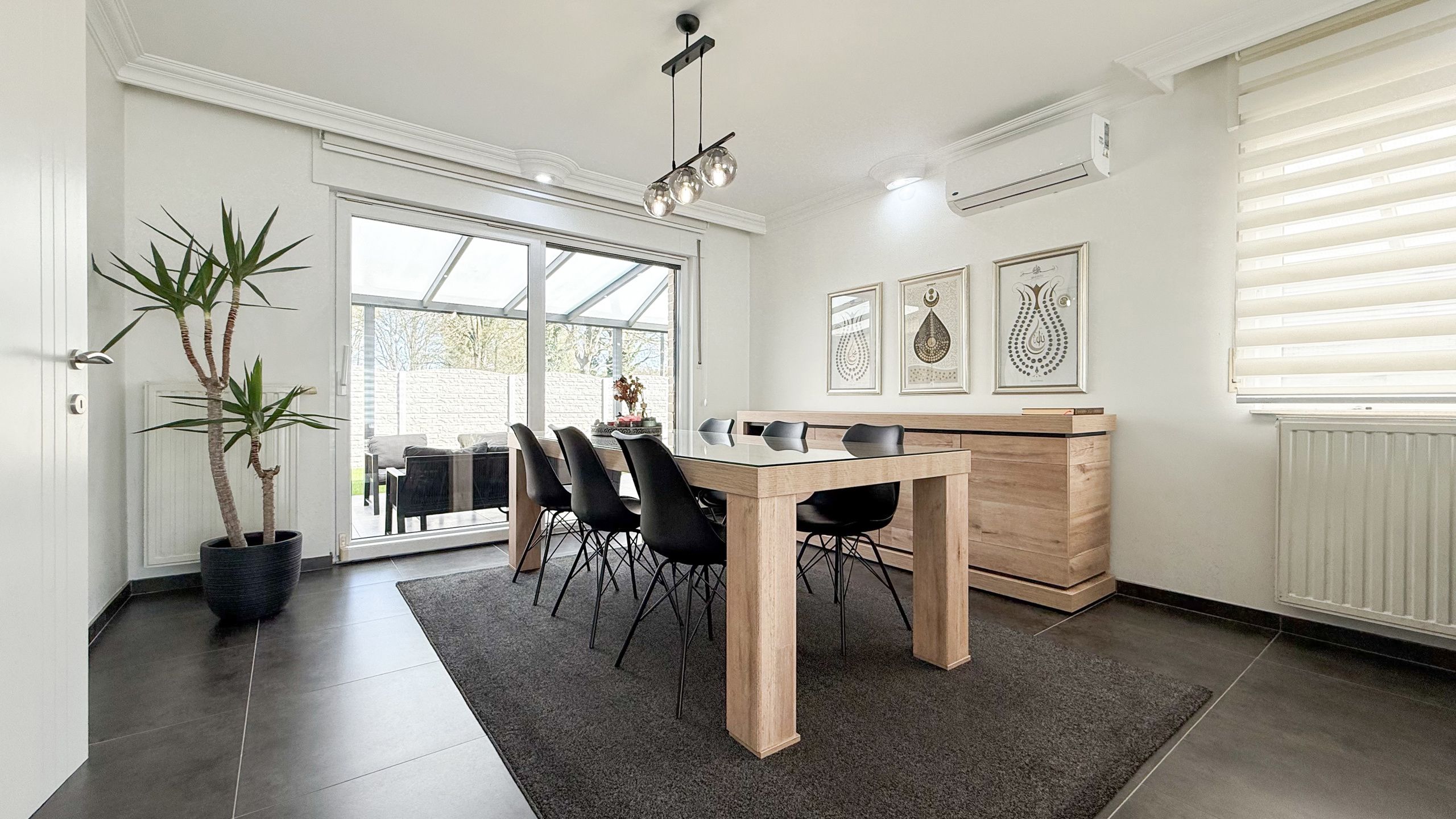 Instapklare woning met 4 spks en volledig aangelegde tuin! foto 7