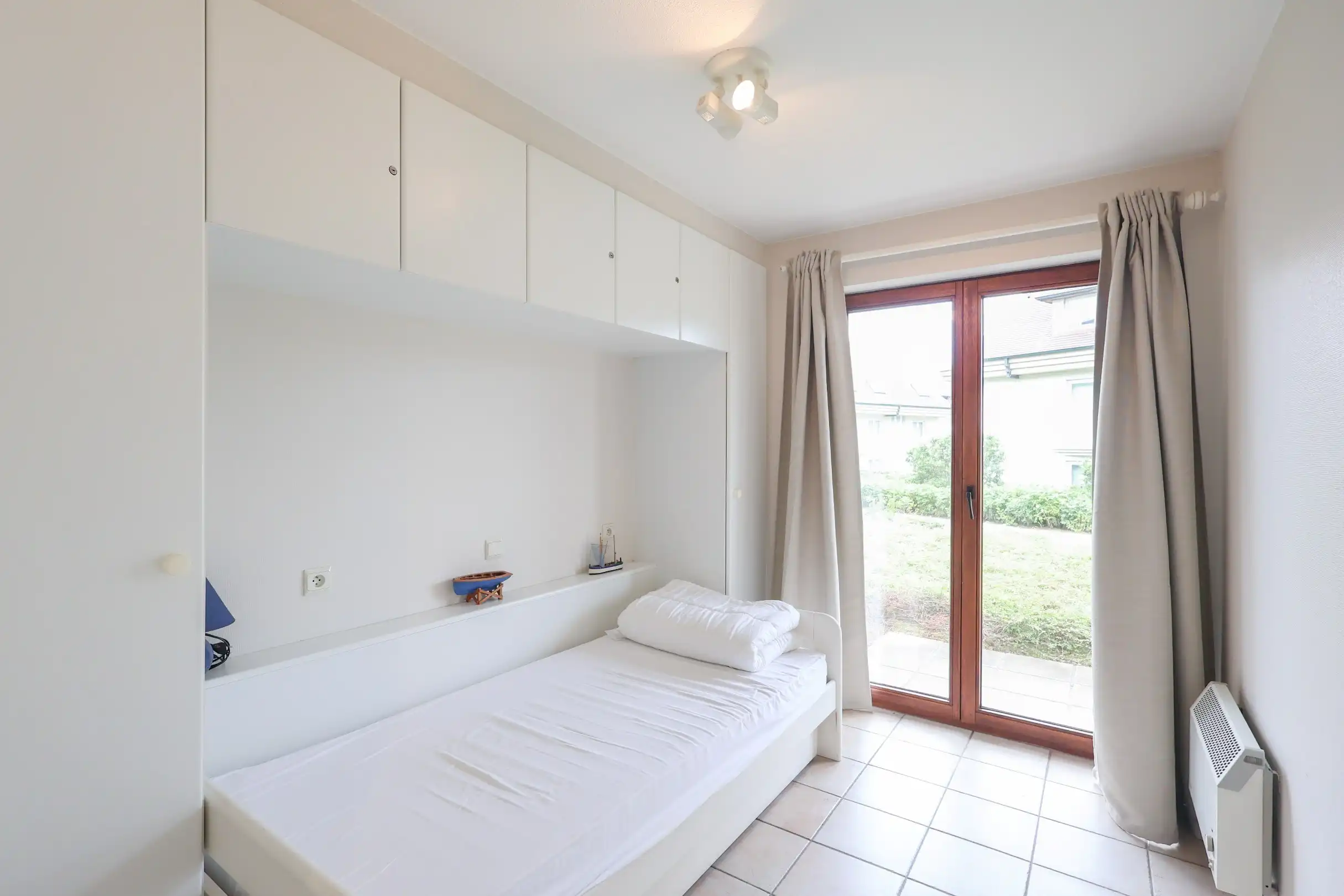 Instapklaar gelijkvloers appartement op wandelafstand van de Zeedijk en het strand! foto 13