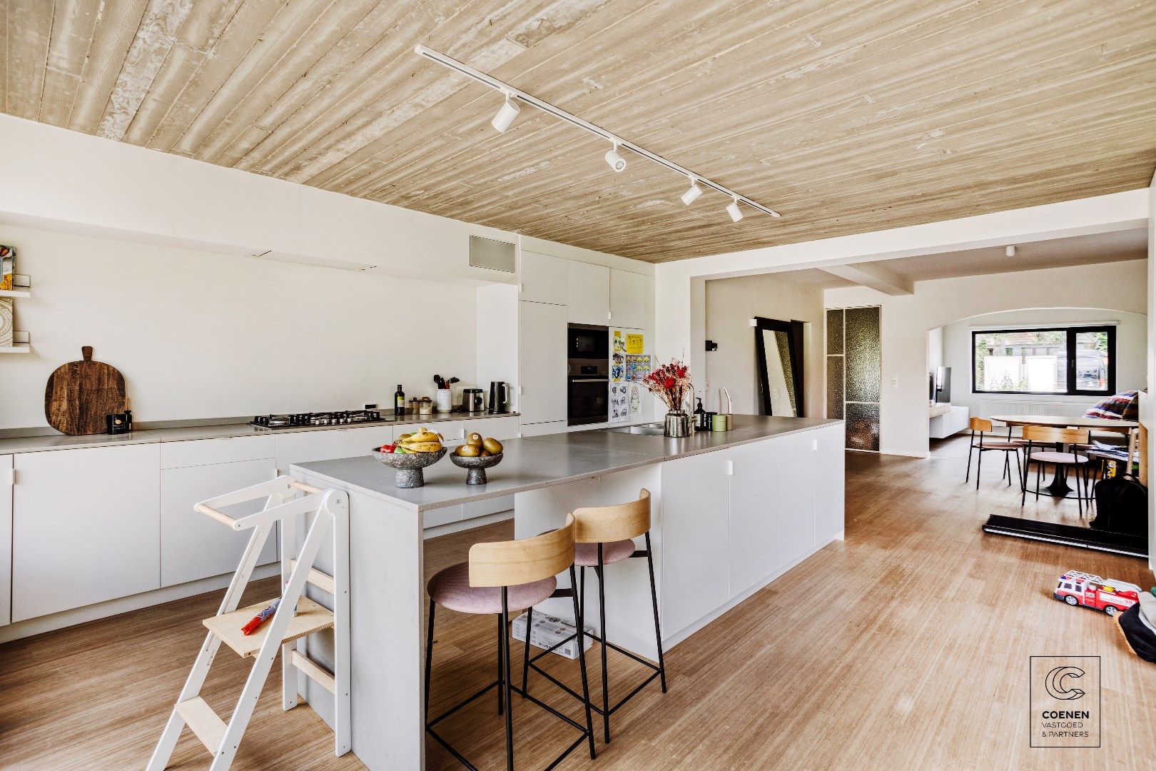 Prachtig volledig gerenoveerde woning met 3 slaapkamers op een TOPlocatie te Schilde! foto 7