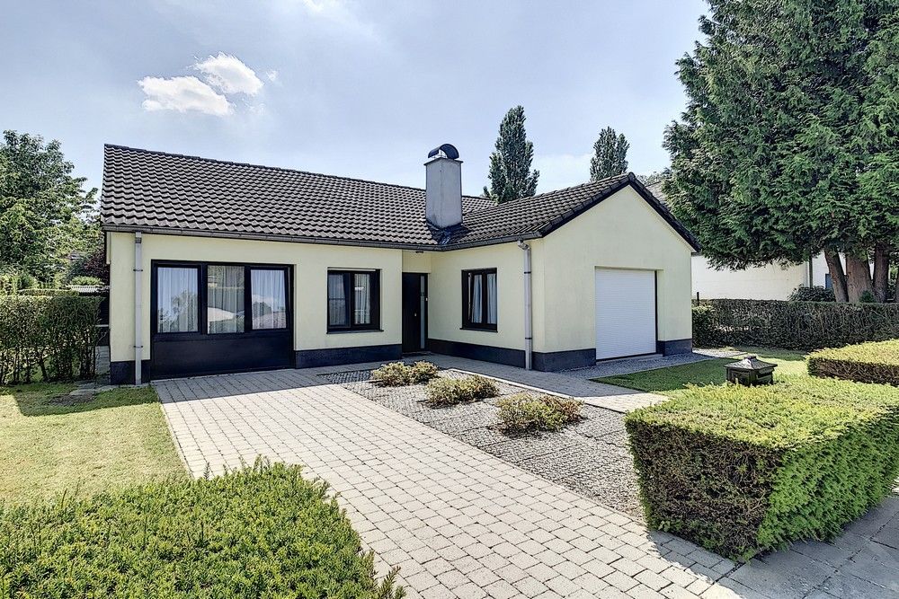 Bungalow te huur foto {{pictureIndex}}
