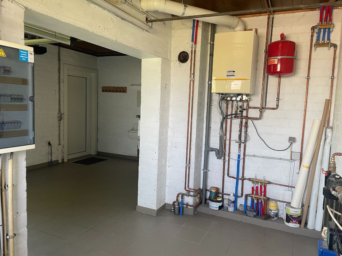 Alleenstaande ééngezinswoning + garage & tuin foto 18