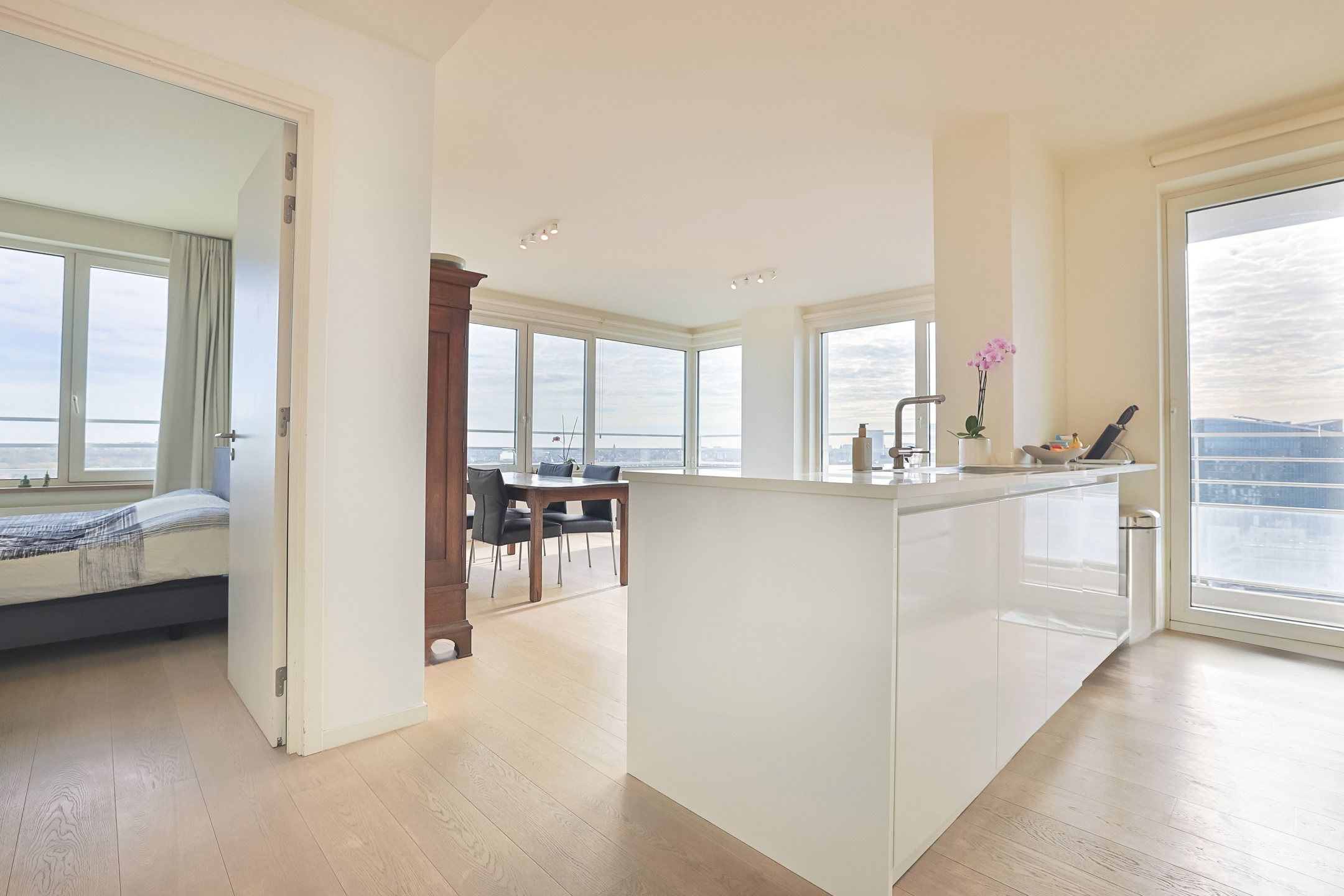 Tour UPSITE, Tour&Taxis, appartement 2 slaapkamers + terras foto 7