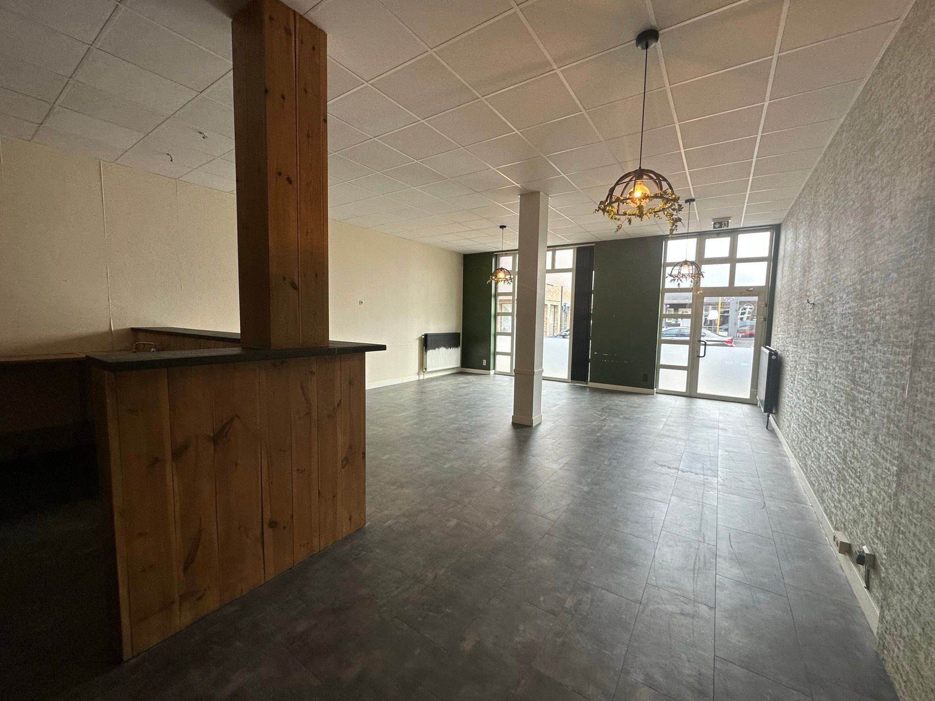 Commerciële ruimte te huur foto 2
