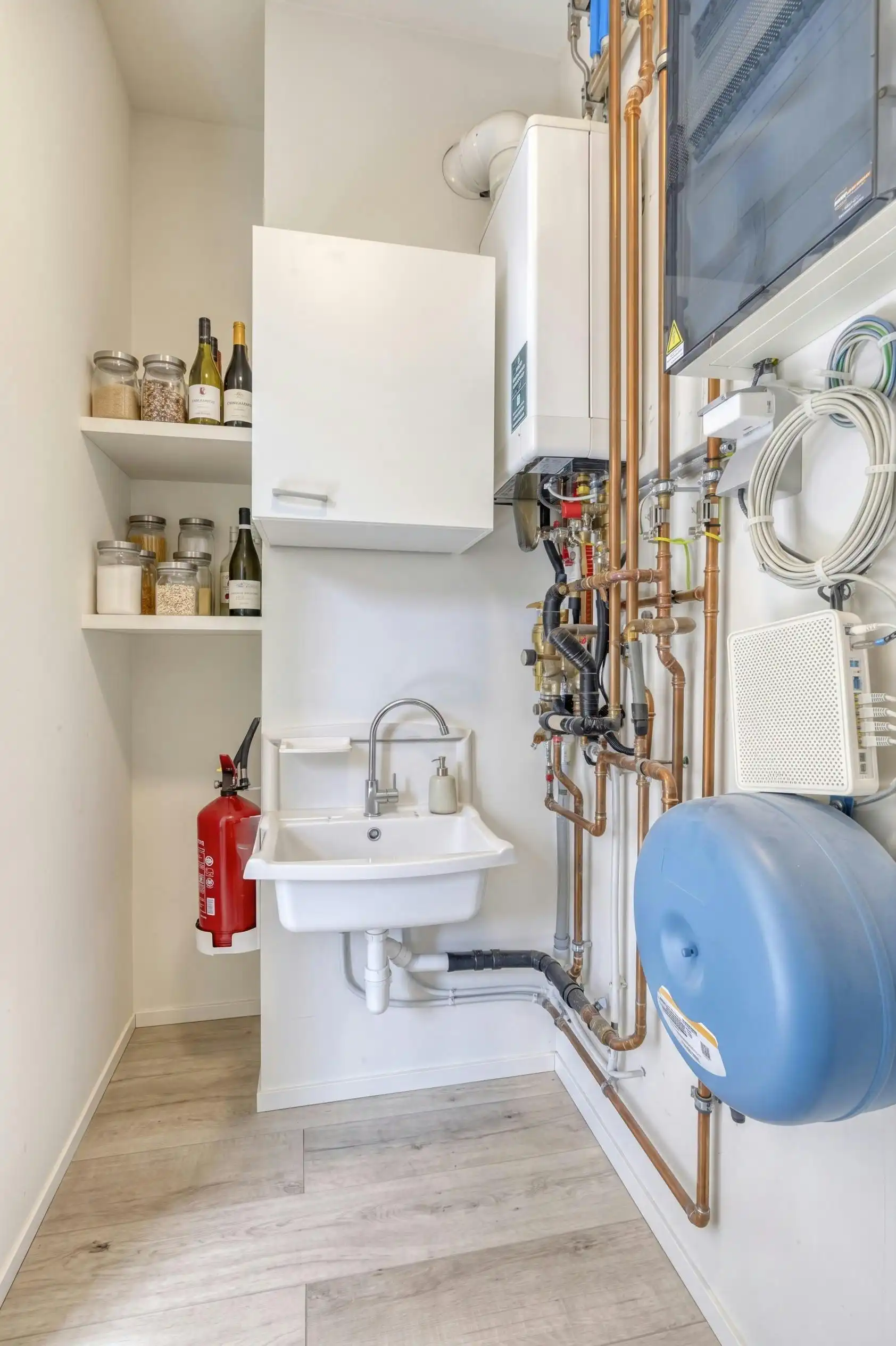 Ruim appartement (142m²) met 3 slaapkamers en terras in Ieper centrum  foto 9