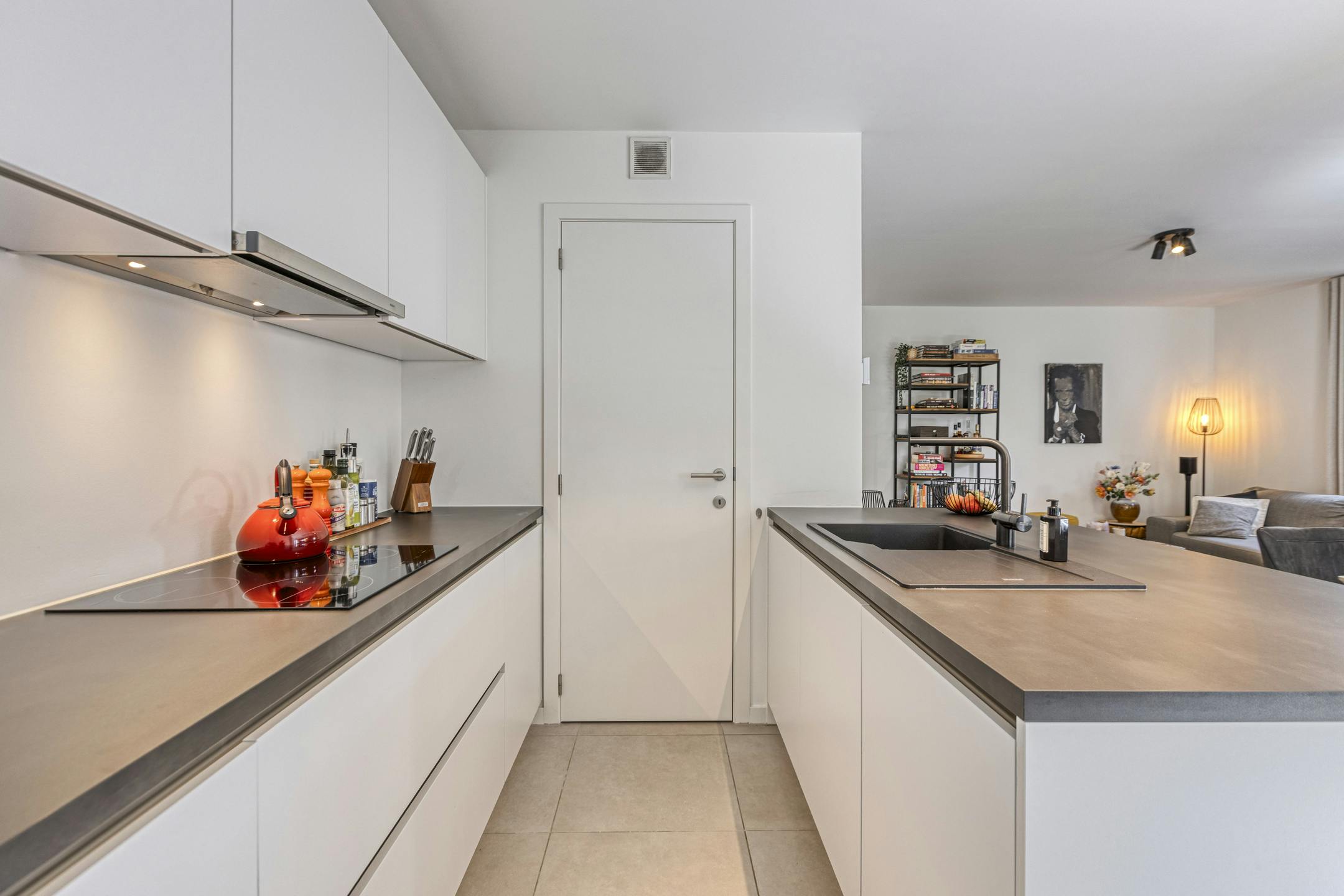 Lichtrijk & Luxueus gelijkvoersappartement in Genk foto 30