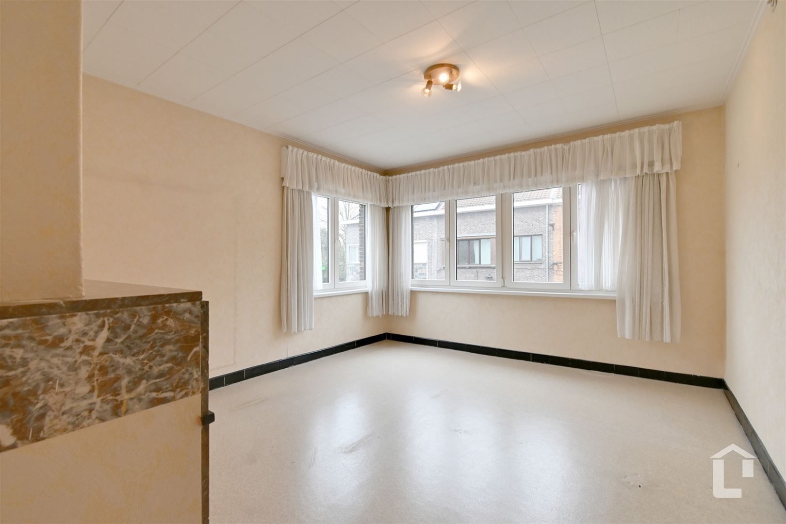 Te renoveren stadswoning tussen Gent en Oostakker foto 7