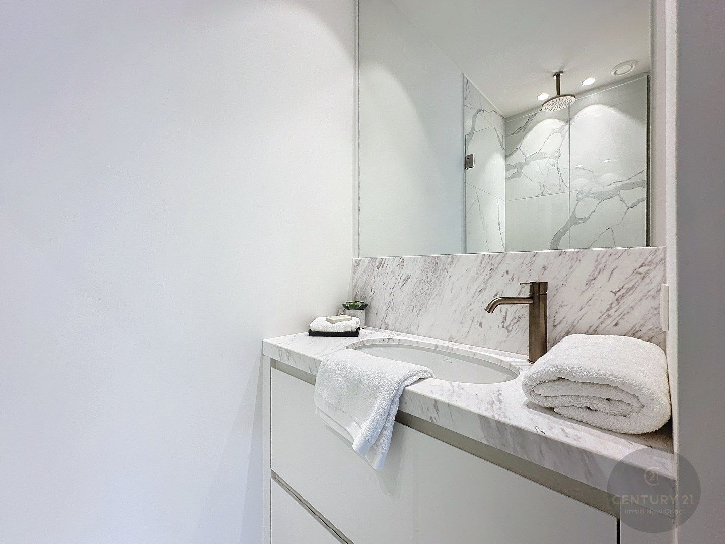 PRACHTIG gerenoveerd 3 slpk appartement foto 25