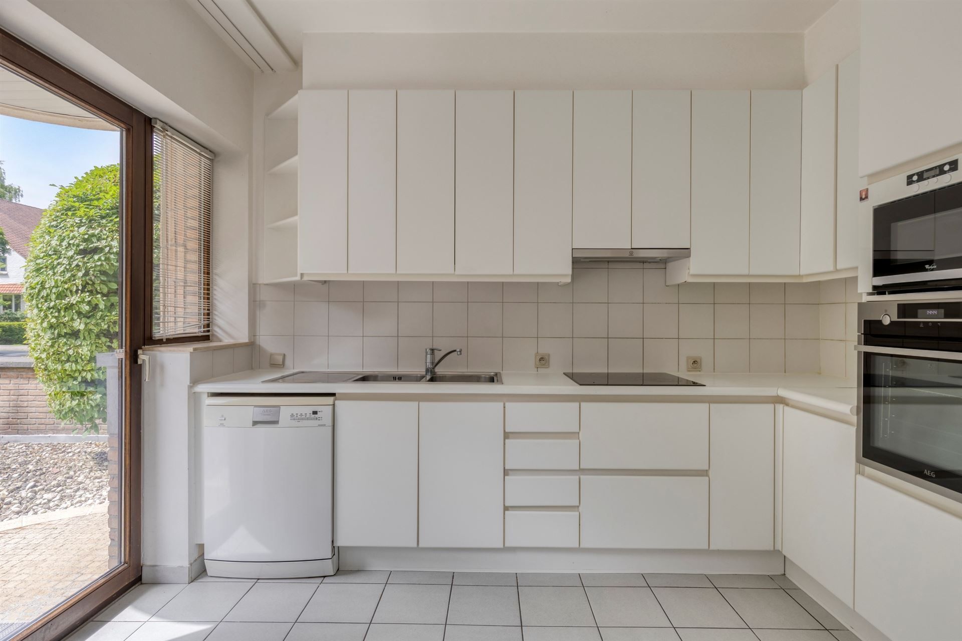 Exclusief gelegen villa-appartement in Ukkel, te Fort Jaco foto 11
