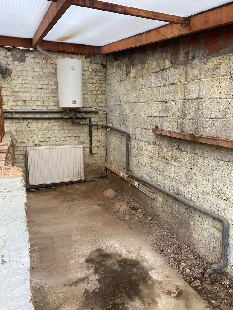 Rustig gelegen te renoveren halfopen bebouwing foto 14