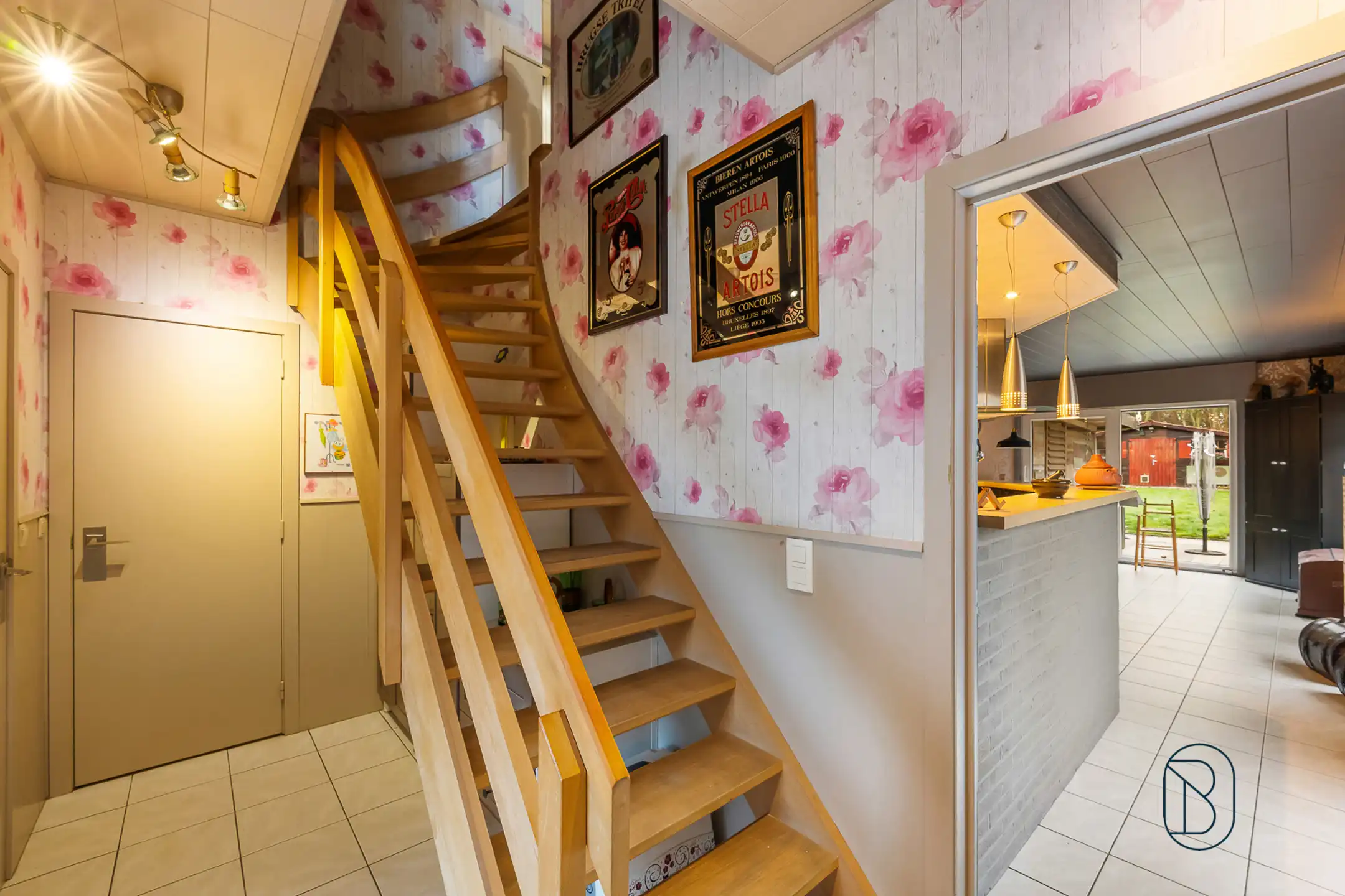 Instapklare HOB met 3 slk garage en tuin in Marke foto 12