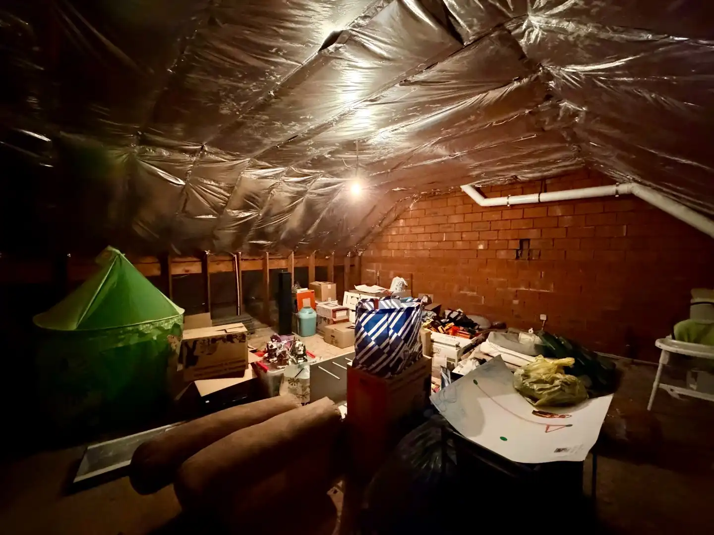 Ruime gezinswoning met 3 slaapkamers, zolder en garage in Meulebeke! foto 15