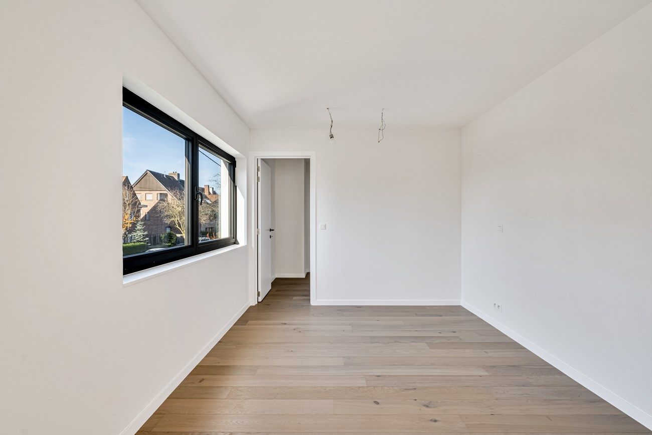 Instapklare nieuwbouwwoning met 4 slaapkamers, 2 badkamers en garage foto 18