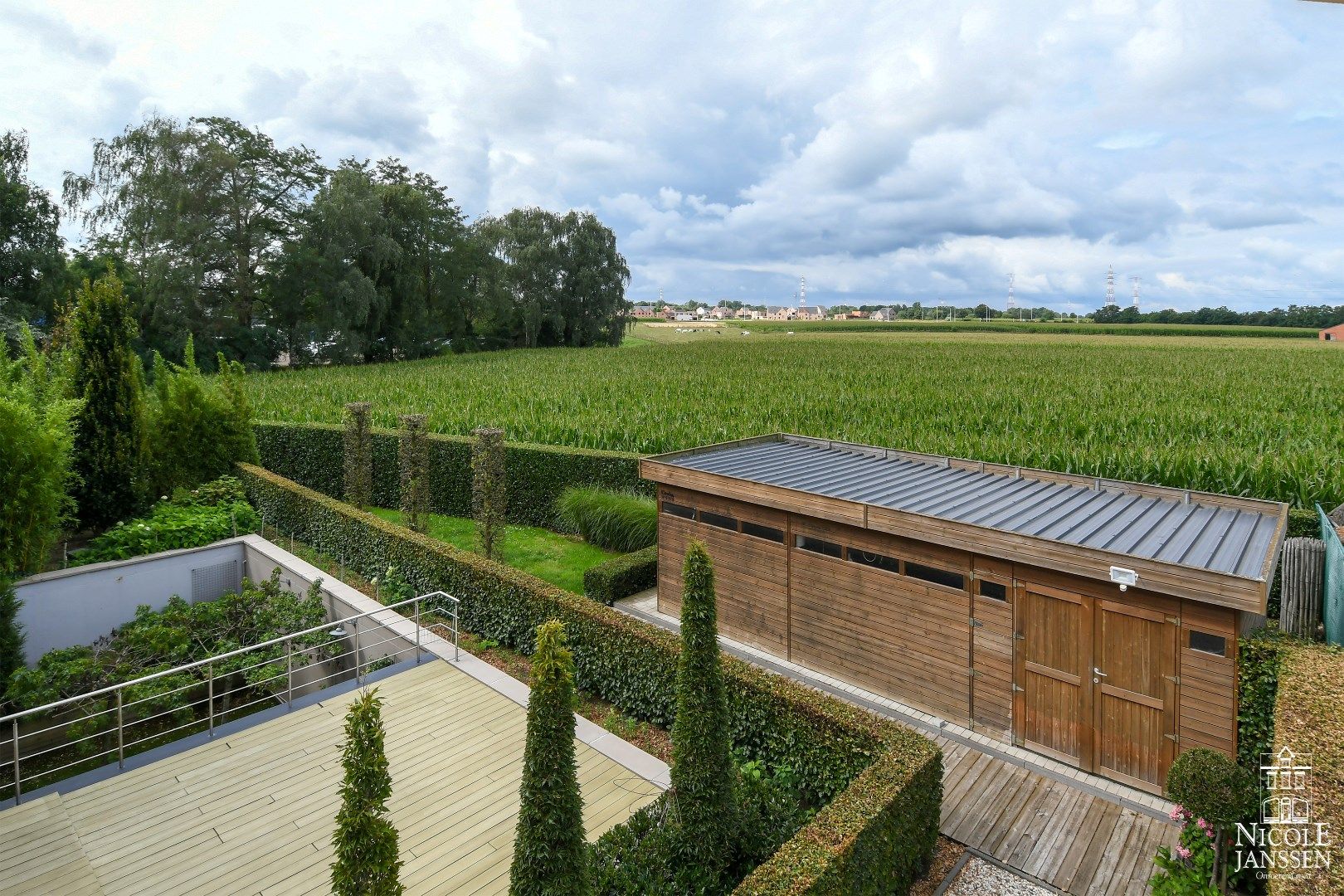 Luchtig en ruim ingedeeld handelspand en bijhorende privéwoning foto 25