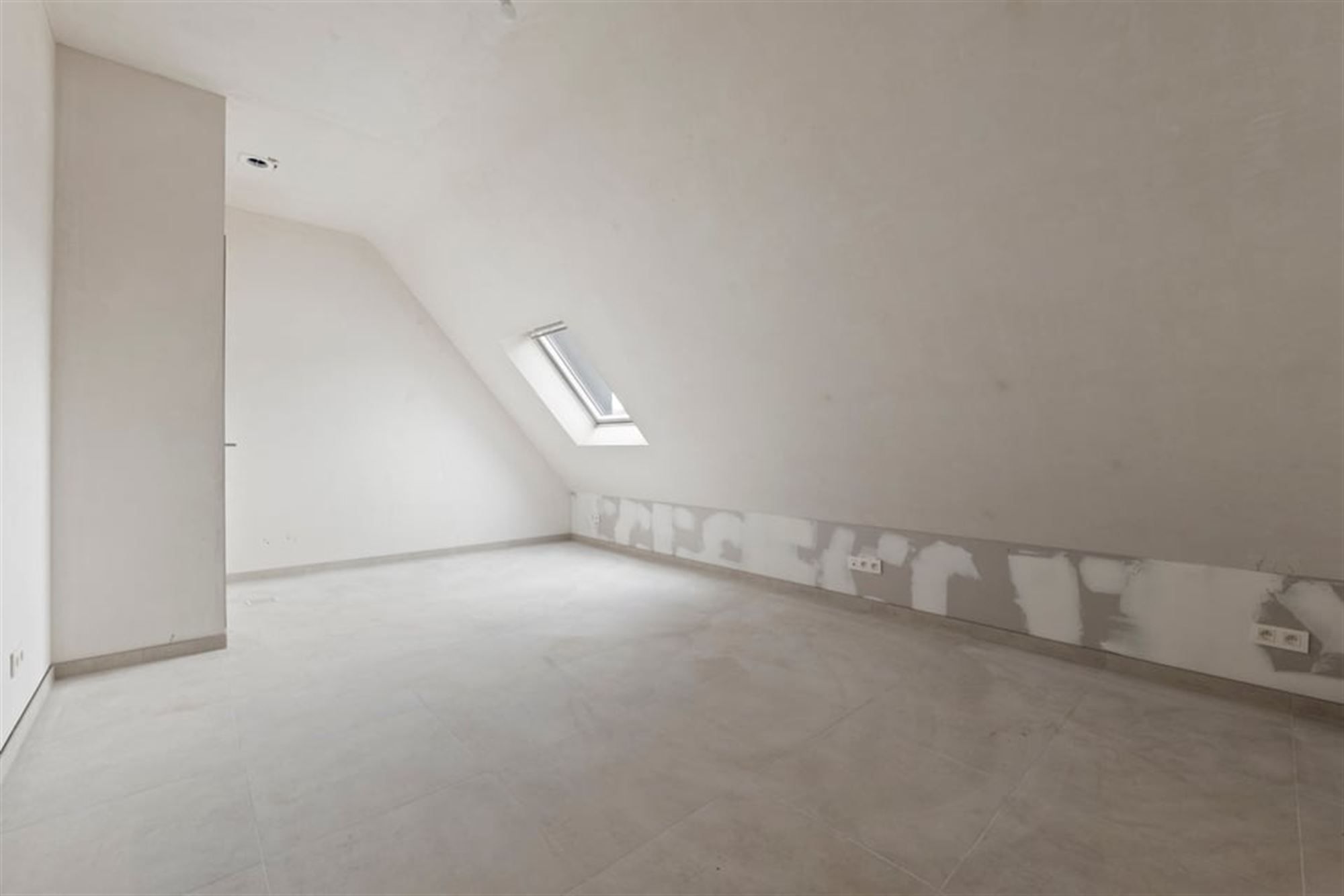 KNAP NIEUWBOUWAPPARTEMENT MET 3 SLKS IN HET CENTRUM VAN BORGLOON (MOGELIJKHEID AANKOOP 6% BTW) foto 22