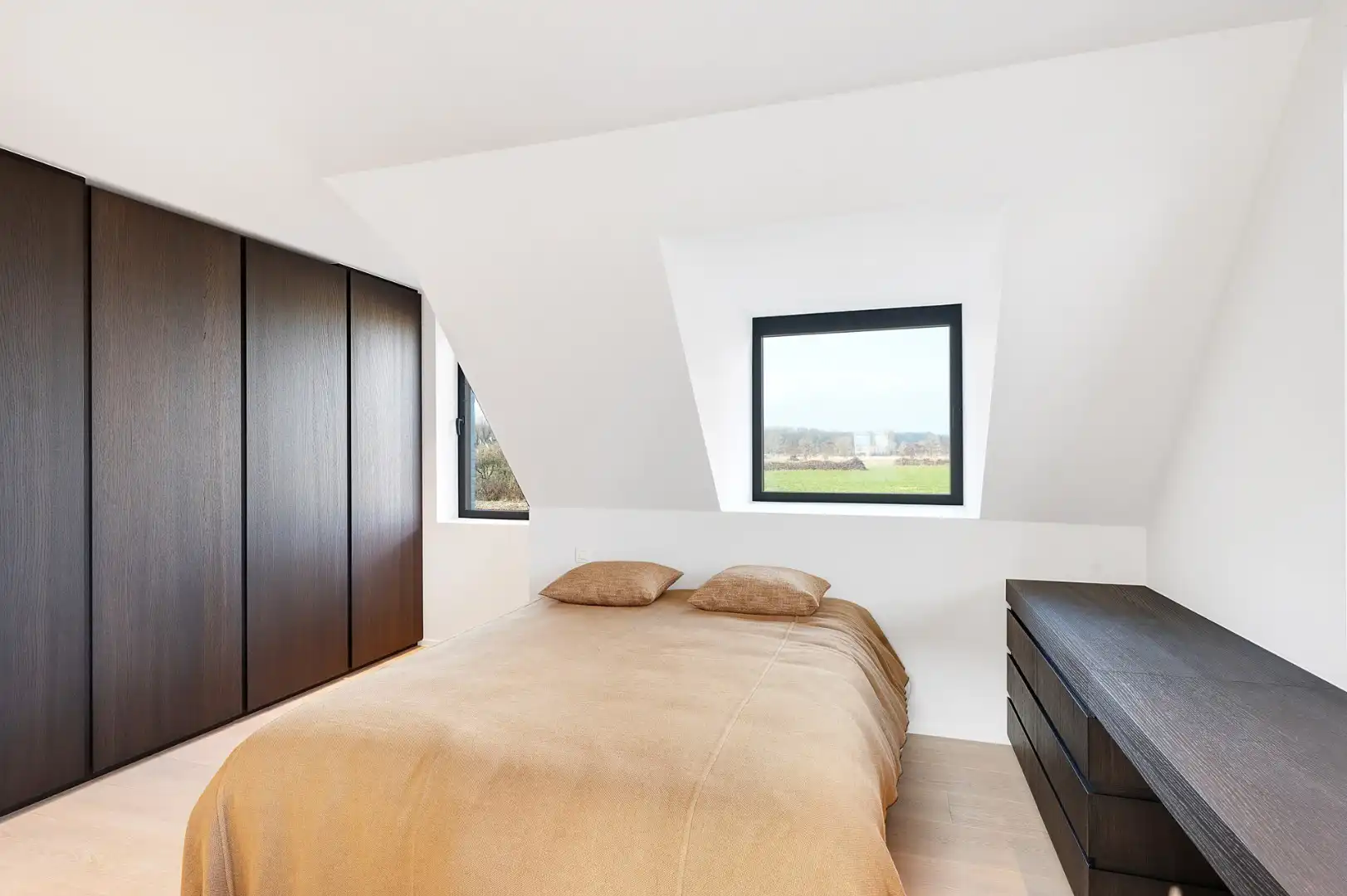 Nieuwbouwvilla met unieke zichten nabij de Oude Kalfsmolen foto 16