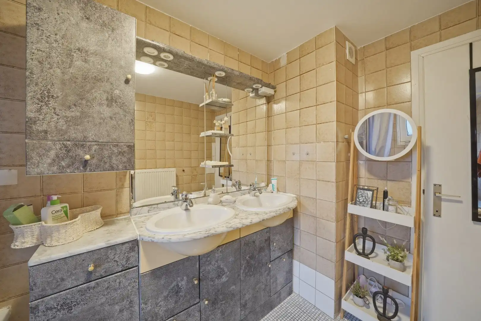 Instapklare woning met diepe tuin te Oostende foto 16