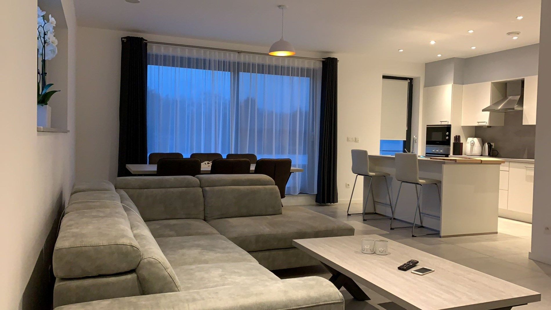 Moderne duplex van 130m² met 3 slaapkamers en parking te Dilsen foto 8